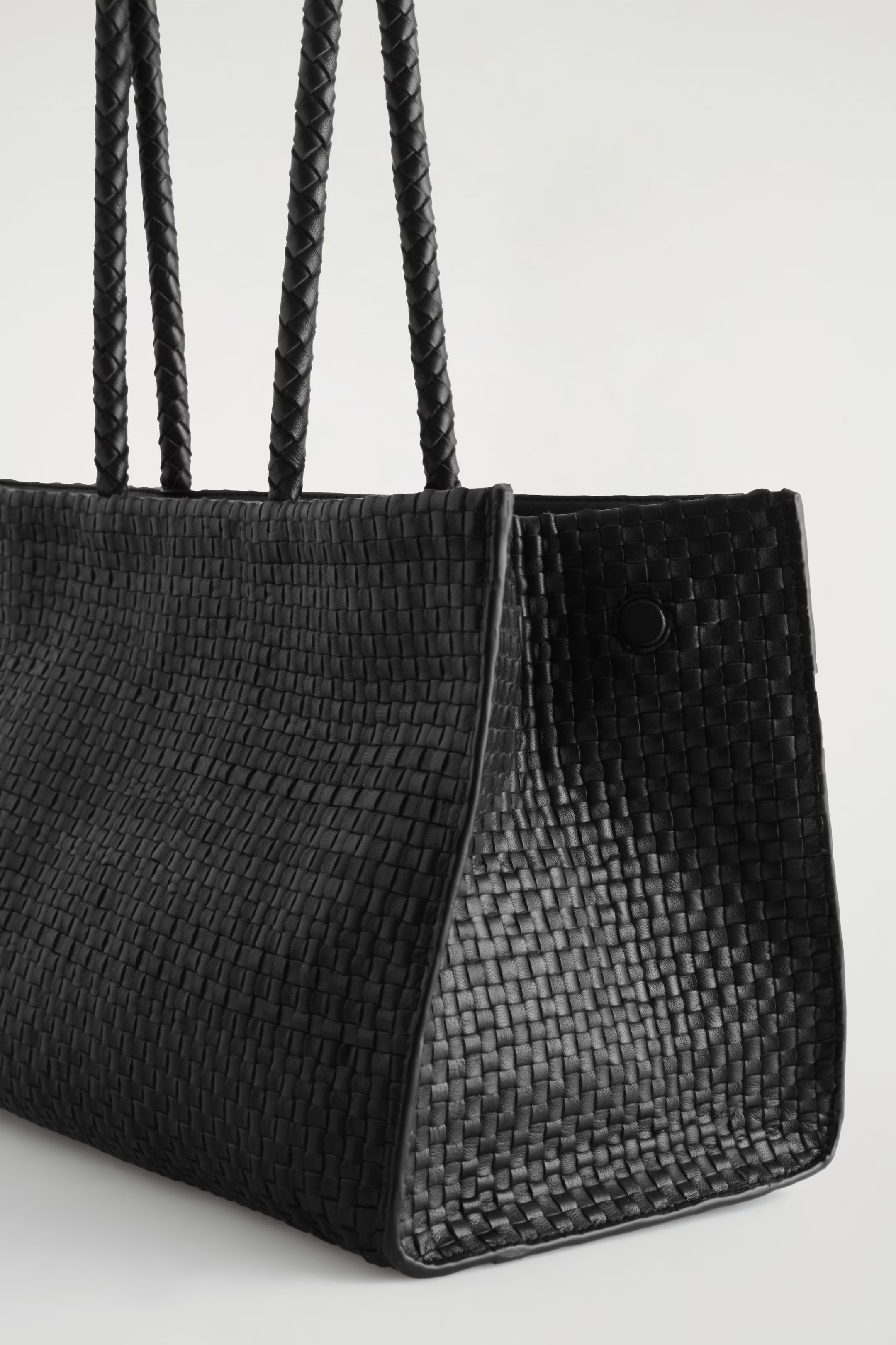 GALLERY HAND-WOVEN TOTE BAG - LEATHER - BLACK | COS | COS UK