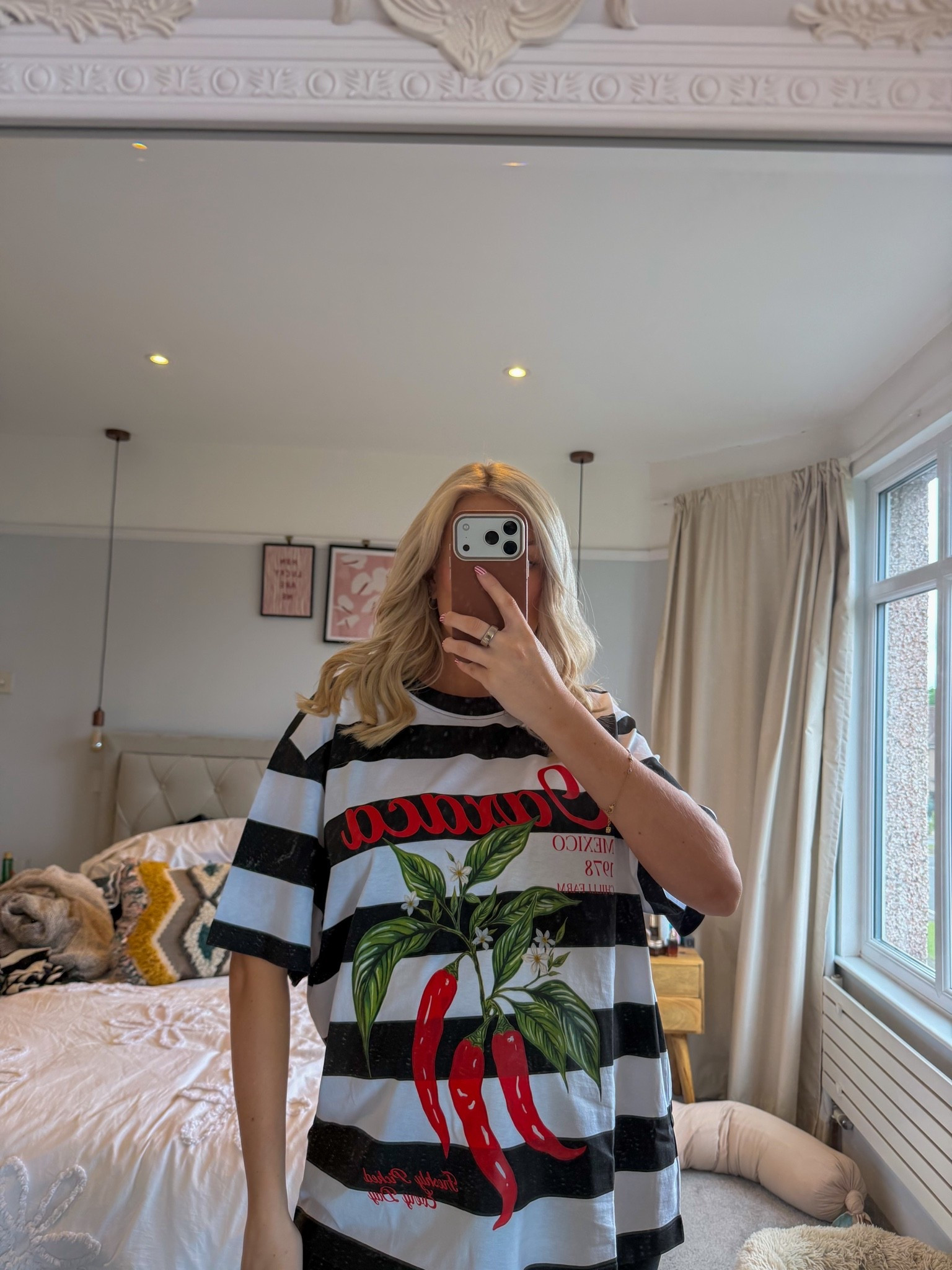 New fave t shirt! Wearing size M xx
