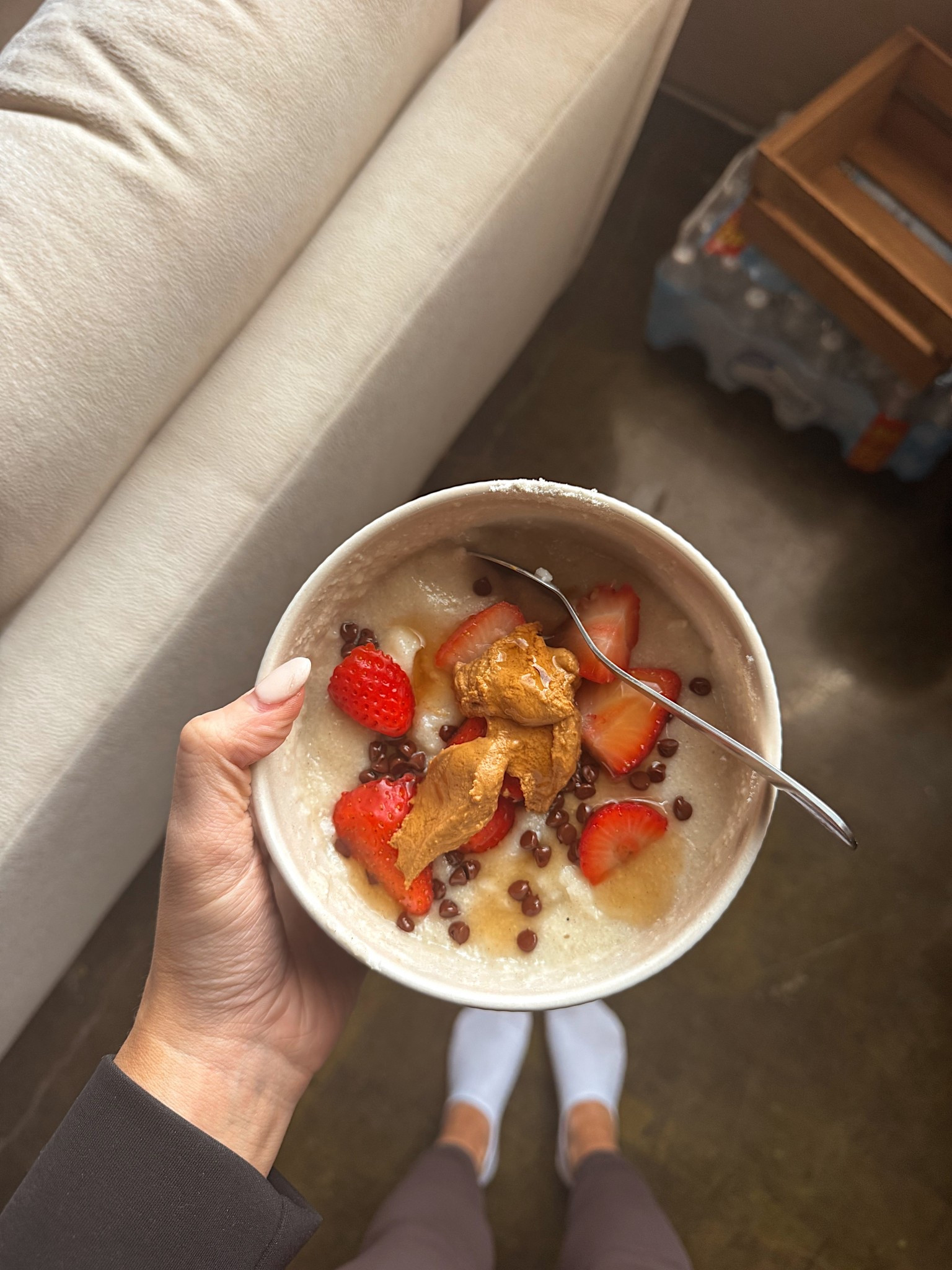 Healthy & high-protein meal idea! @Legion 

Recipe + directions
• Serving size cream of rice ( I use GF)
• 1 cup water (mixy mixy)
•2 minutes in microwave 
• mix until thick
• add protein powder & mix (I used the Legion Red Velvet PP)
• add toppings


DELISH. 


#LTKSeasonal #LTKfitnessgoals #LTKfoodie