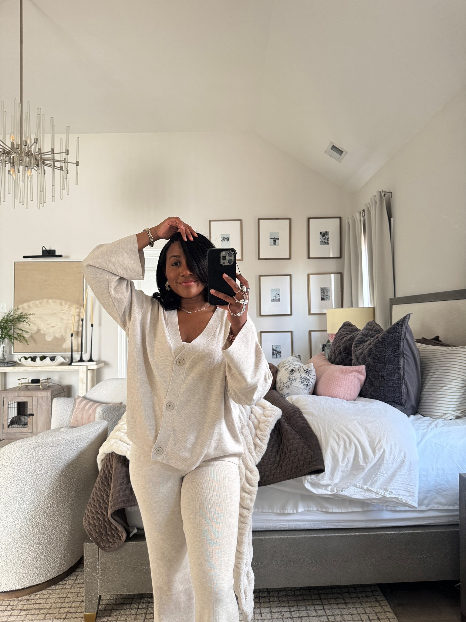 Today’s OOTD! To know me is to know I love a good matching set! 🙌🏾🌸🤍

Bedroom, selfie, loungewear 

#LTKSpringSale #LTKHome #LTKootd