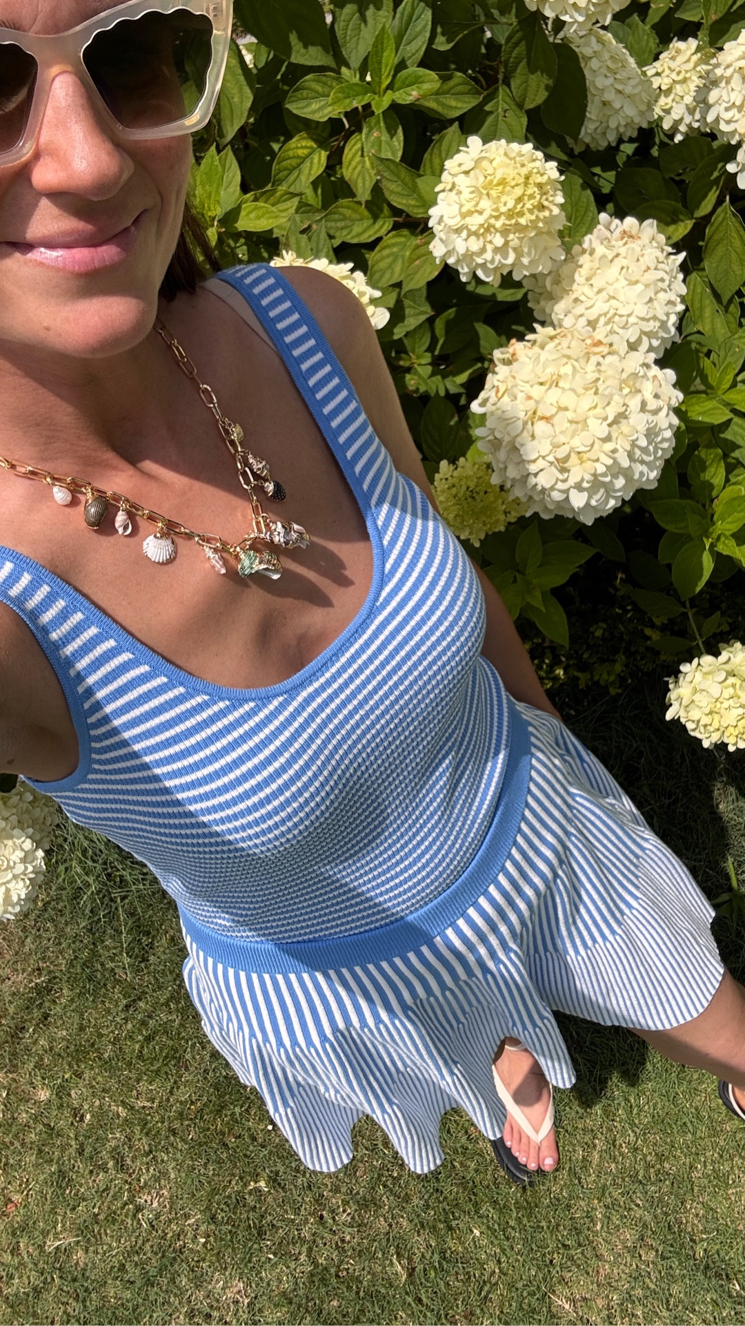 #WalmartPartner POV: you find the set of the summer and it’s under $50 👏🏼 Wearing size XS top and S bottom {runs big!} I also scooped up the orange colorway which I’m sharing in stories 🧡💙
@walmartstyle #walmartstyle
