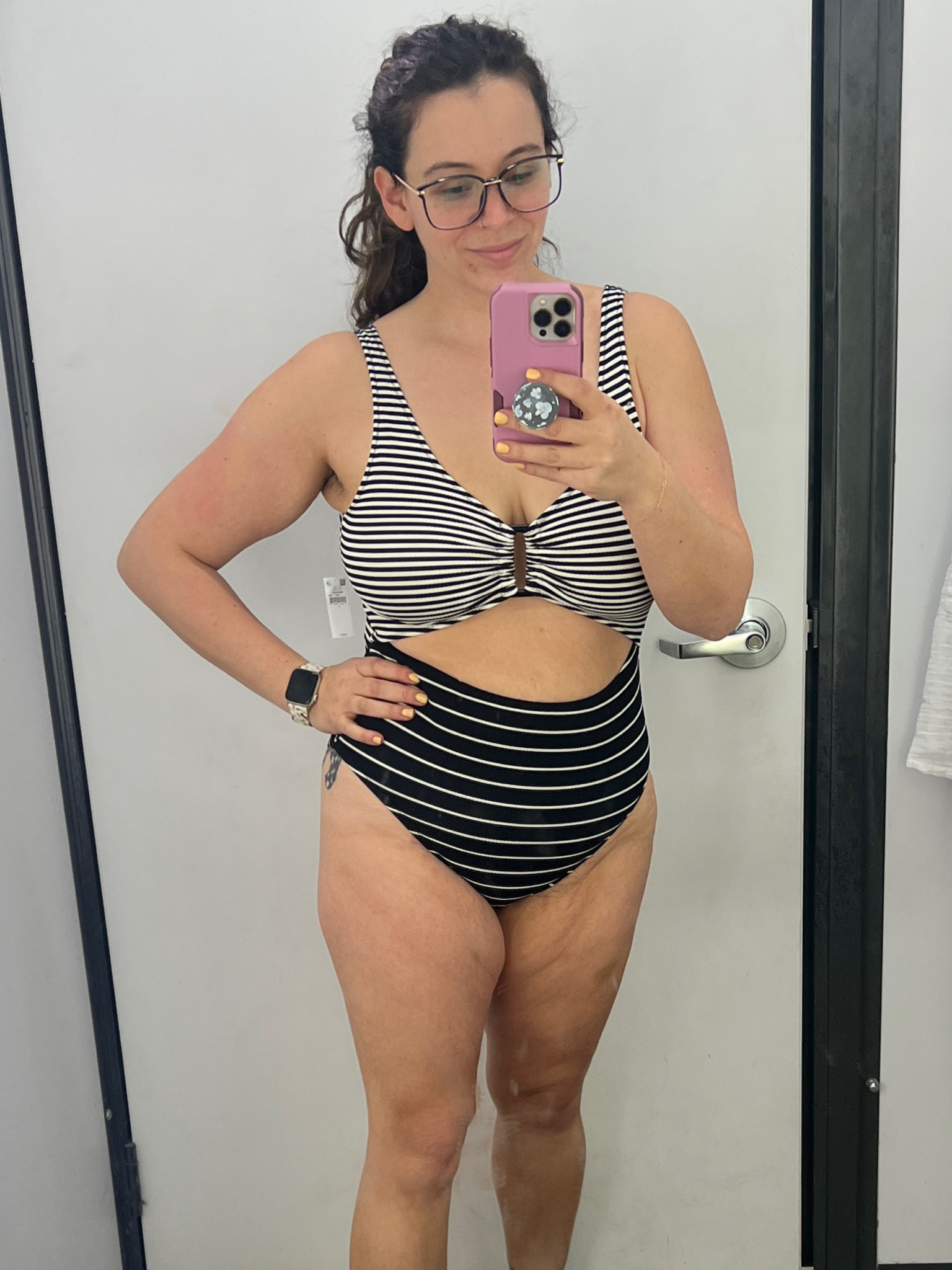 It’s almost bathing suit season and I’m always on the hunt for something that is functional, comfortable, and obviously still cute. 

I’m 5’3 157 lbs wearing size large

Bathing suits are always a struggle to find something that keeps my chest contained and this was perfect 

#LTKSeasonal #LTKSwim #LTKMidsize