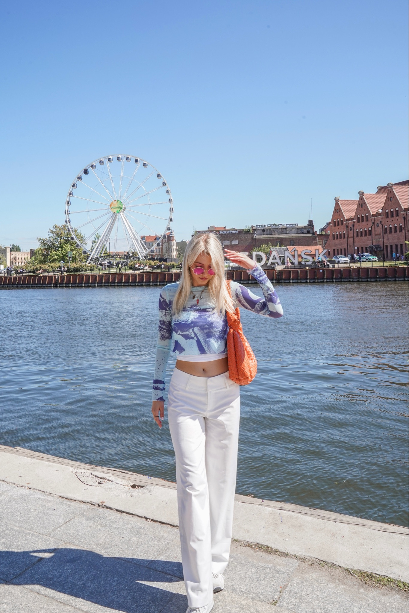 A very Y2K outfit for European summer🩵 I love the pop of blue

#LTKStyleTip #LTKFindsUnder100 #LTKFindsUnder50