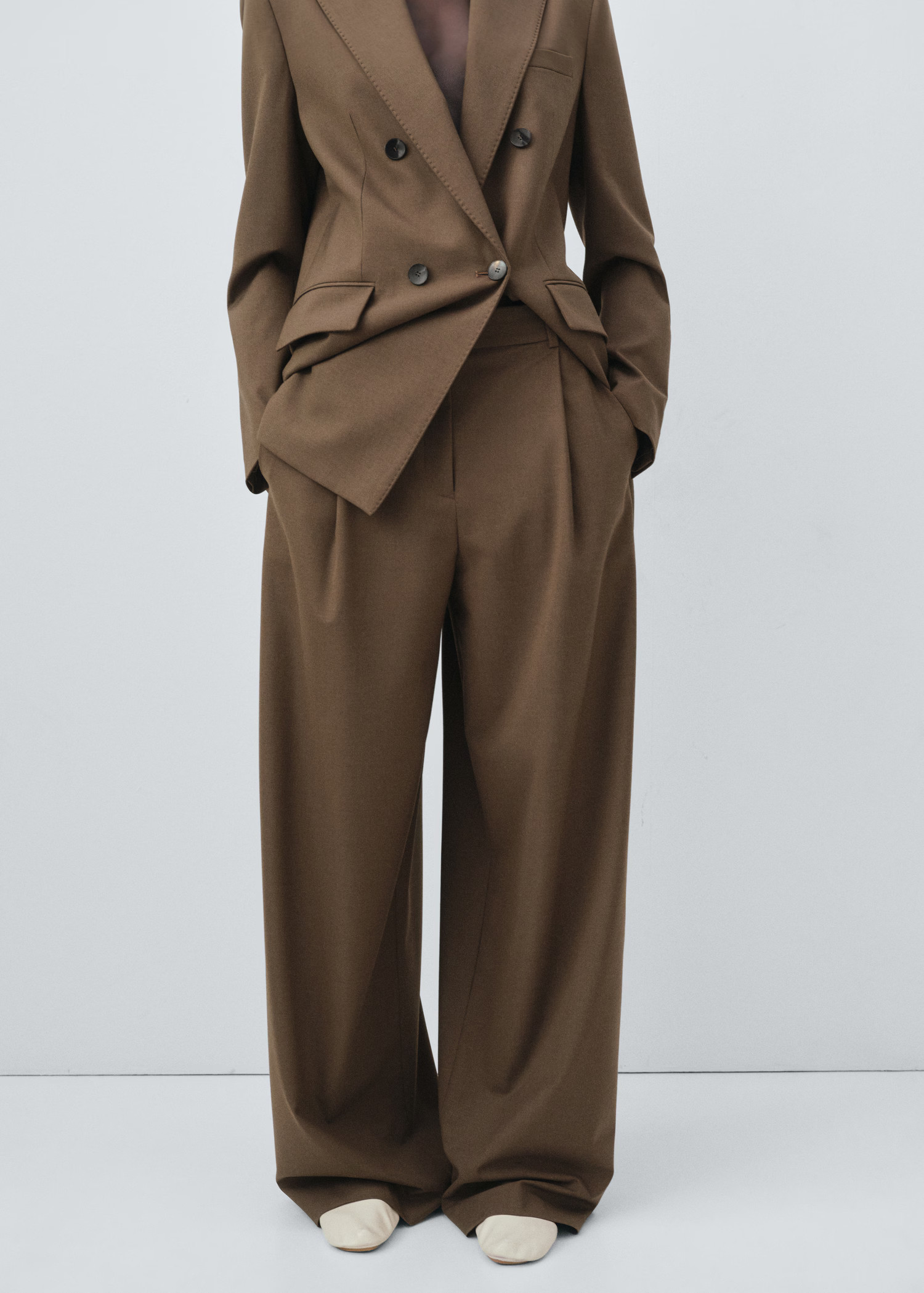 Pleated straight-leg suit trousers - Women | MNG Australia | Mango (US/MX/AU)