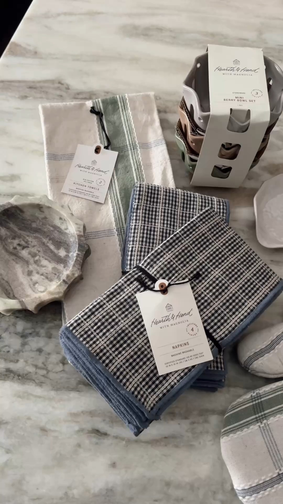 new target home finds 💞 


Hearth and hand magnolia, target home finds, target home decor, magnolia spring decor, kitchen home decor, kitchen essentials, kitchen refresh, home decor, kitchen must haves