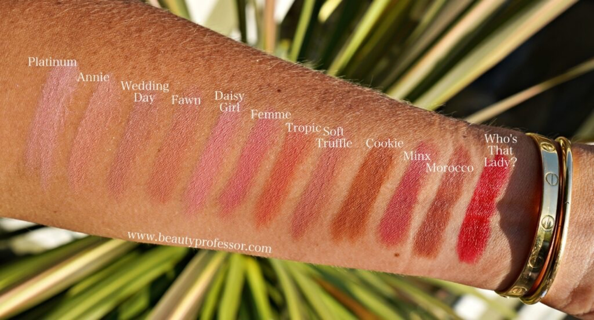 This Lawless lipstick is clean and plumping with insane color payoff! 

#LTKunder100 #LTKbeauty #LTKSeasonal