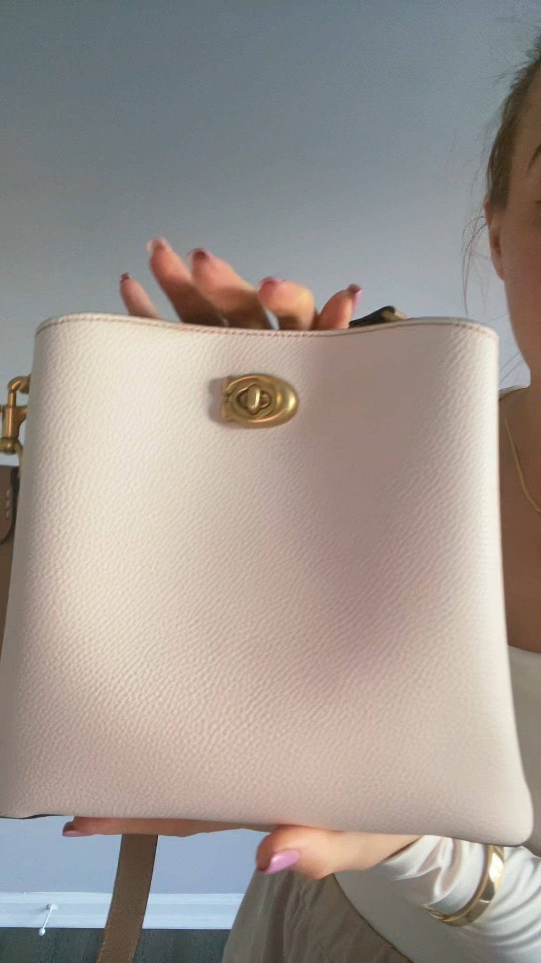 Sale alert! This bag is 40% off currently

#LTKsalealert #LTKSpringSale #LTKstyletip