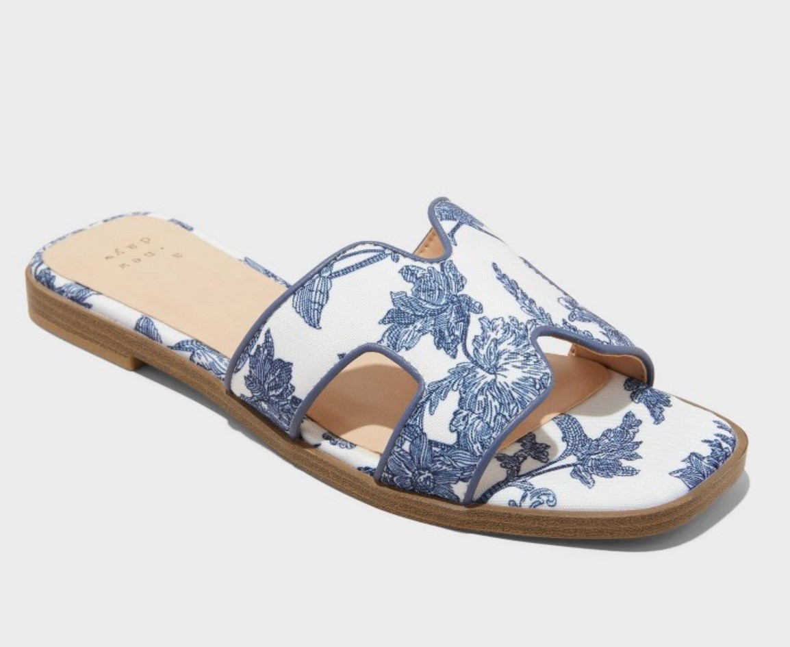 If there were ever a shoe for an interior designer 😍 These toile sandals are only $20 and so comfortable! 

#LTKFindsUnder50 #LTKShoeCrush
