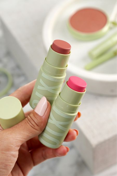 #ad Loving the new @PixiBeauty +Hydra LipTreats from @Target! Obsessed with the fresh spring colors + hydrating formula. Trying on Passion (bright fresh pink) and Nectar (my lips but better neutral beige) – both are perfect for everyday.

They’re packed with Avocado Oil, Shea Butter + Hyaluronic Acid for a healthy looking glow.

Find them at @target with my favorites linked in my @shop.ltk

#Pixi #PixiPerfect #PixiBeauty #Target #targetpartner

#LTKBeauty
