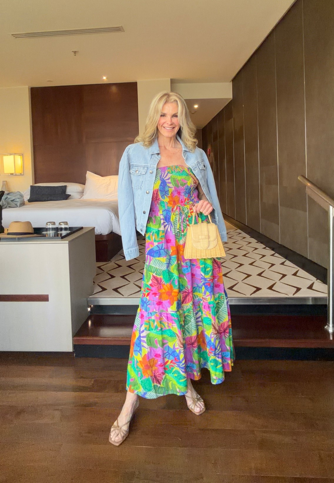 Off to dinner. Dress & jacket size S.


#LTKOver40 #LTKFindsUnder100 #LTKTravel