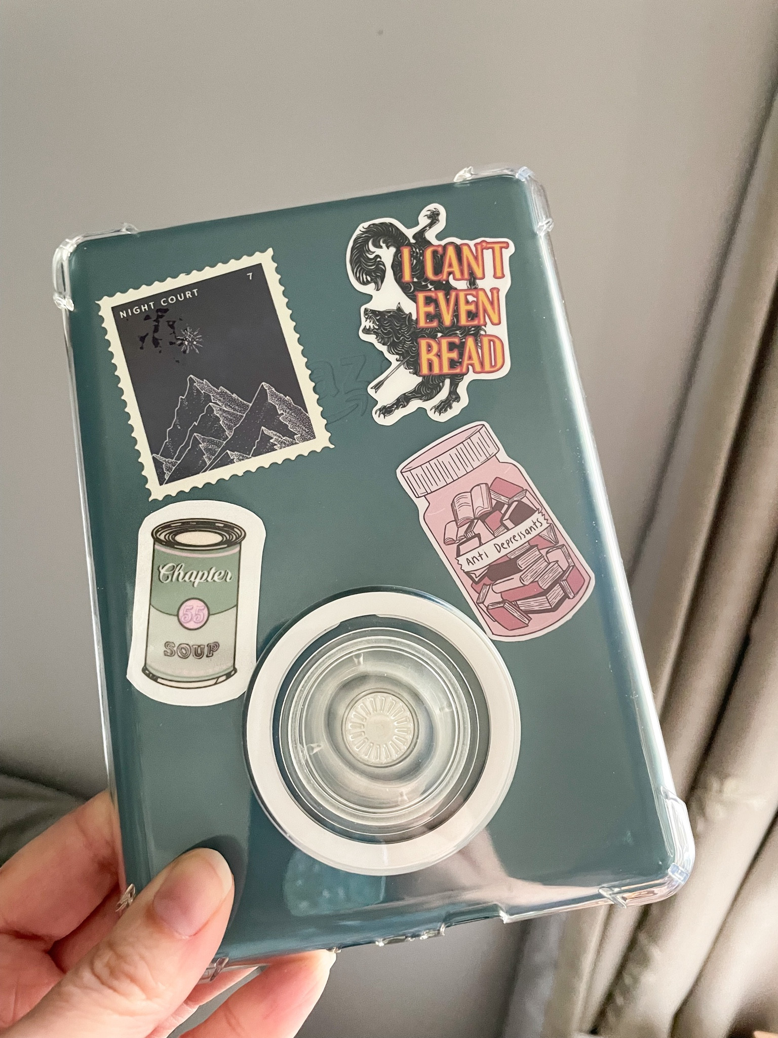 A little e-reader makeover! Flexible cover, a moveable pop socket grip, and a few fun stickers give it a whole new feeling.

*The Kindle cases do differ by what year/generation you have, so make sure to double check you’re ordering the right size!*


#LTKfindsunder50