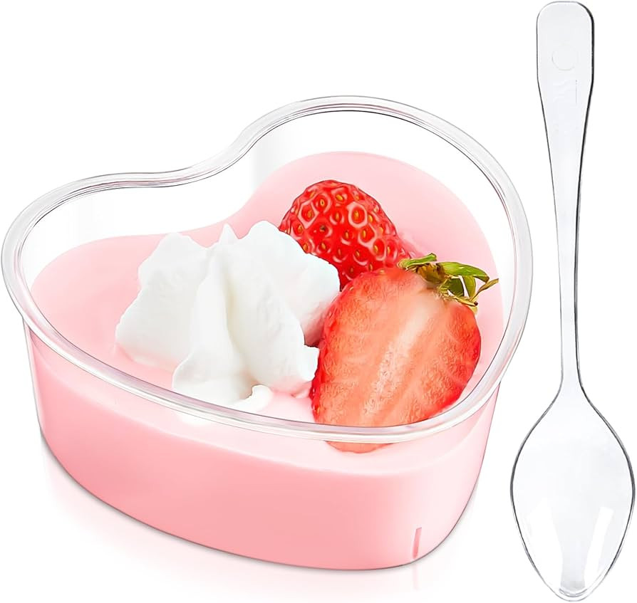 Qeirudu 5 oz Heart Shaped Dessert Cups with Spoons, 50 Pack Mini Dessert Shooter Cups Cute Plasti... | Amazon (US)