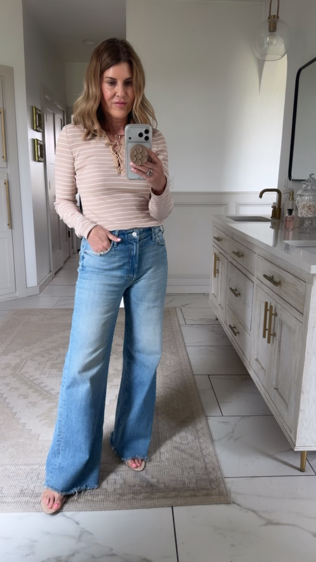 Ootd medium top and 27 jeans 