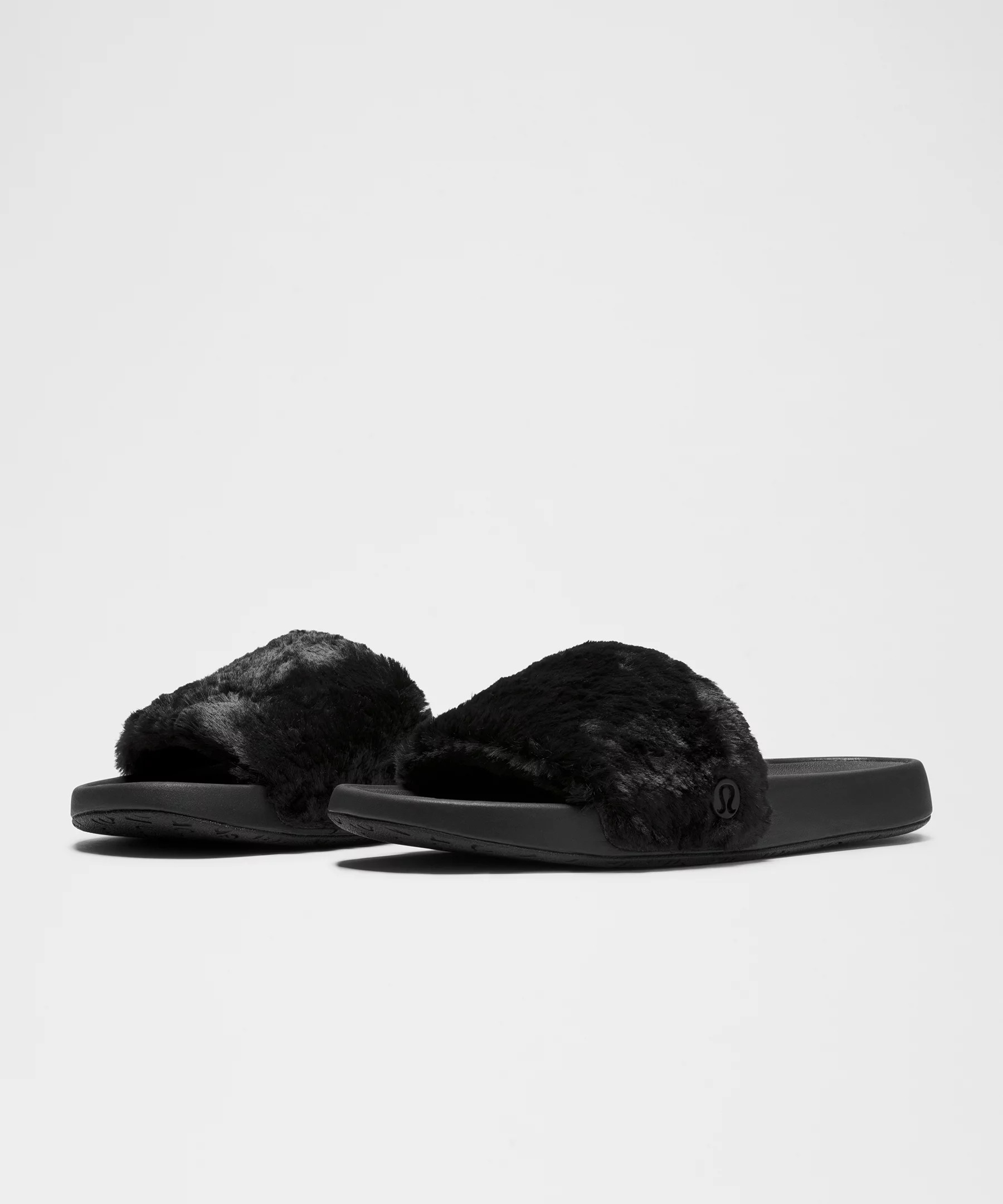 Women's Restfeel Faux Fur Slide | lululemon (CA)