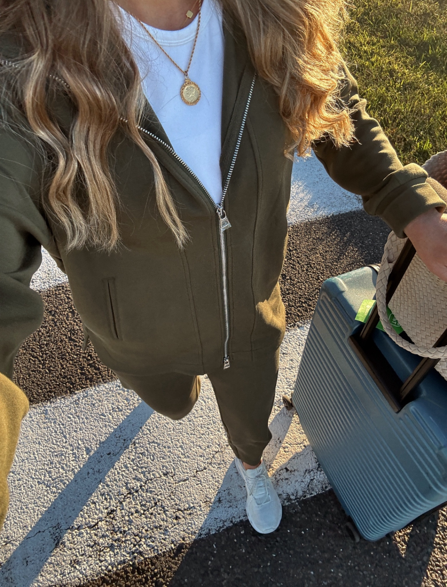 Loving Varley’s Olive Night color! 🫒

Athleisure, new arrival Varley, olive fall style, fall outfit, walking fit, fall weather, gift for her 

#LTKStyleTip #LTKFitness #LTKActive