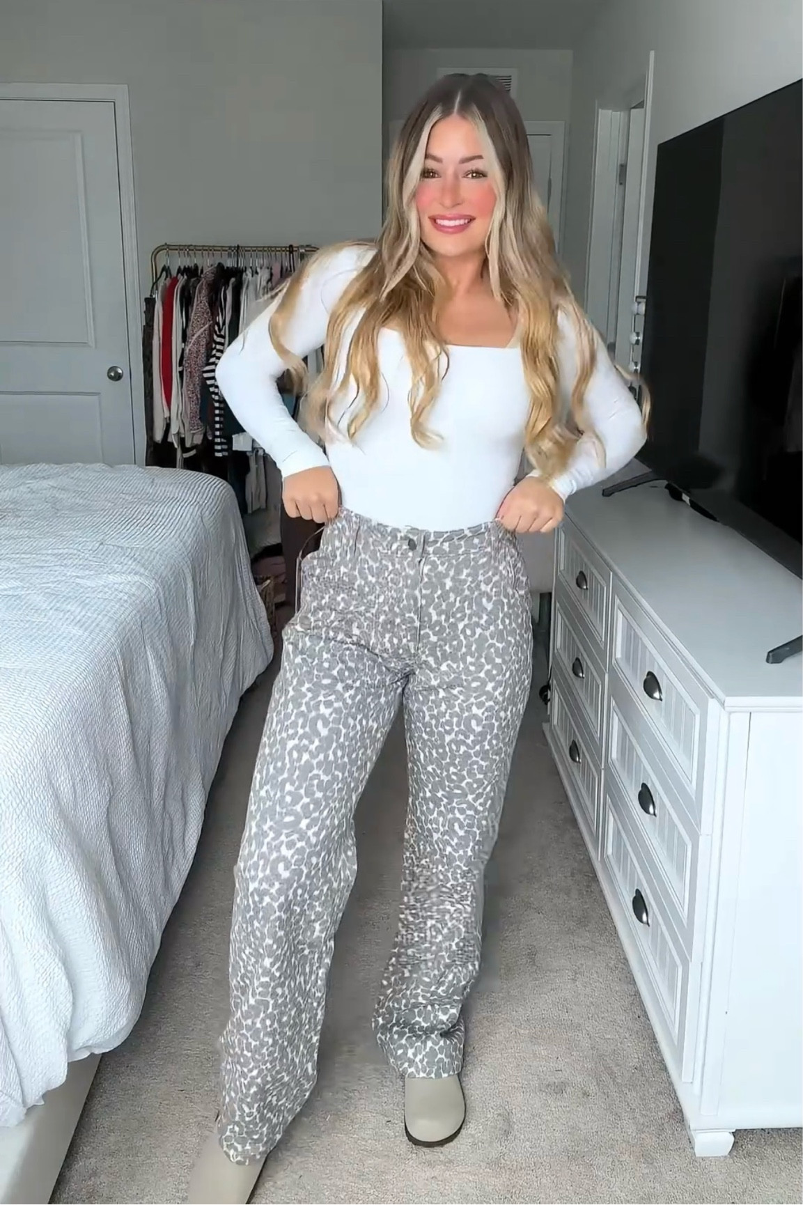 Target fall pants! These leopard print pants are a must have 🙌🏼🙌🏼🙌🏼 wearing size small. 



#LTKStyleTip #LTKU #LTKSeasonal