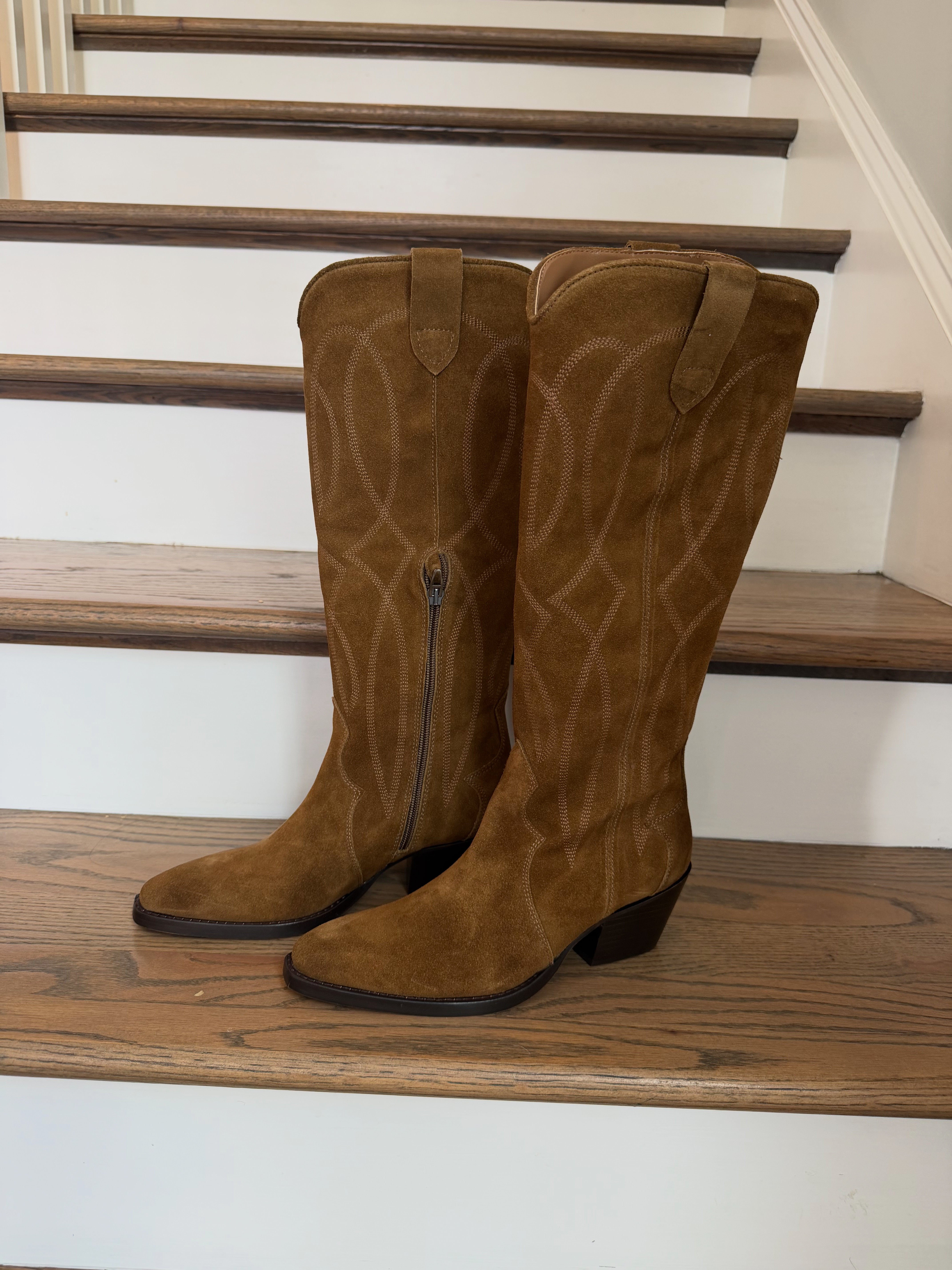 The perfect suede boot for transitioning into fall 🤎 A timeless pair you’ll wear on repeat all season long! 

 #LTKSeasonal #LTKSaleAlert
