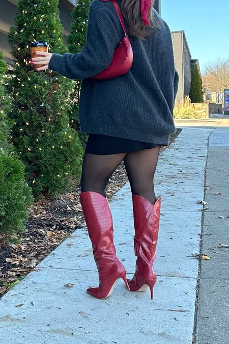 Red accessories ❤️ 

Red knee high boots - TTS
Red purse 