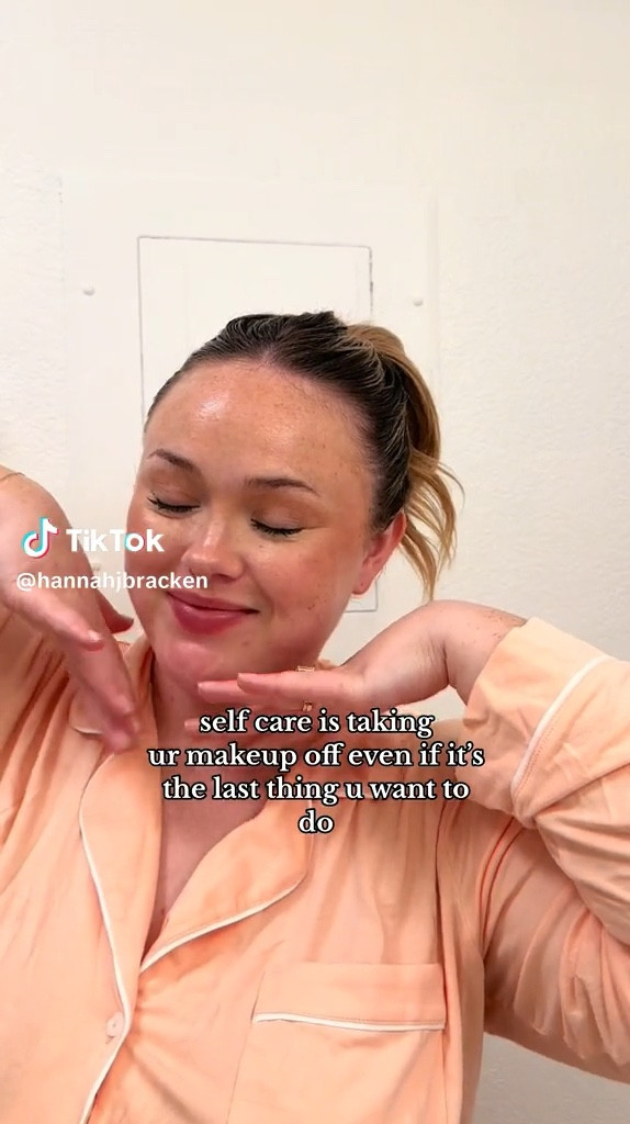 My skincare routine is my key to my glowy skin💛 Ive been using this routine for a long time now and these products are my holy grail ✨

Skincare routine, skincare favorites, sephora skincare, sephora sale must haves, sephora must haves, skincare must haves 

#LTKsalealert #LTKbeauty #LTKxSephora