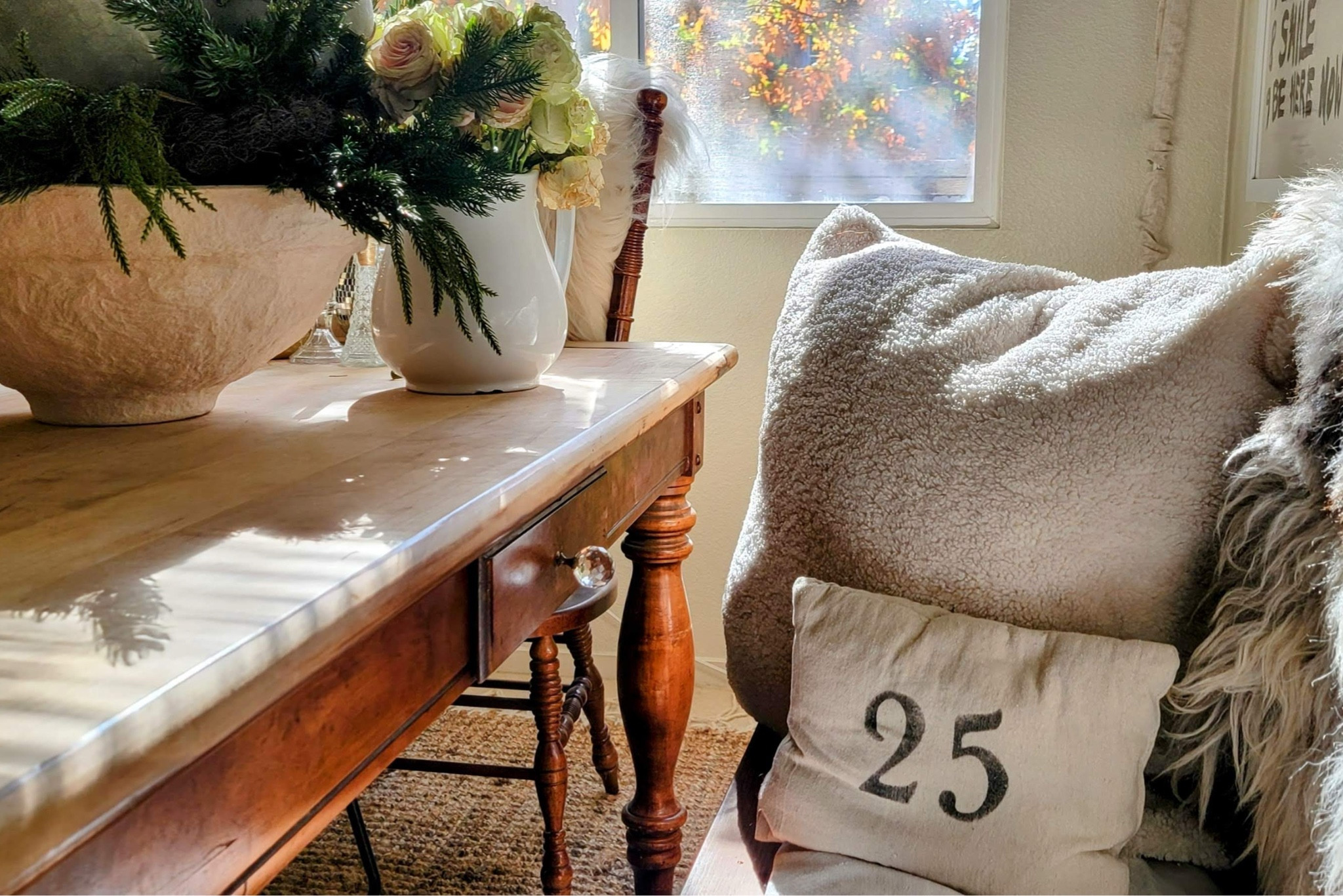 A cozy Christmas

#vintagedecor
#christmasdecor
#LTKParties

#LTKHoliday #LTKSeasonal #LTKHome