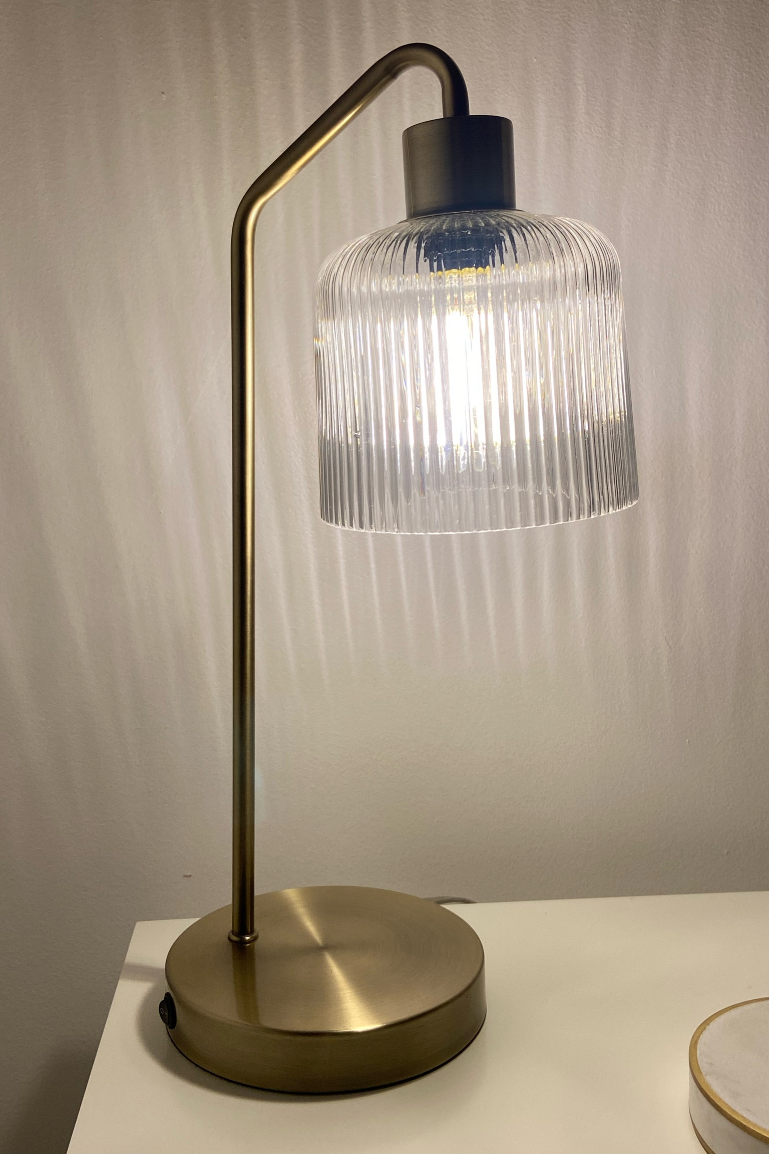 This antique brass table lamp is where glam meets vintage.
It also includes a usb port for charging your device. 

Table lamps. Gold lamp. Glass lamp. 


#LTKfindsunder50 #LTKhome