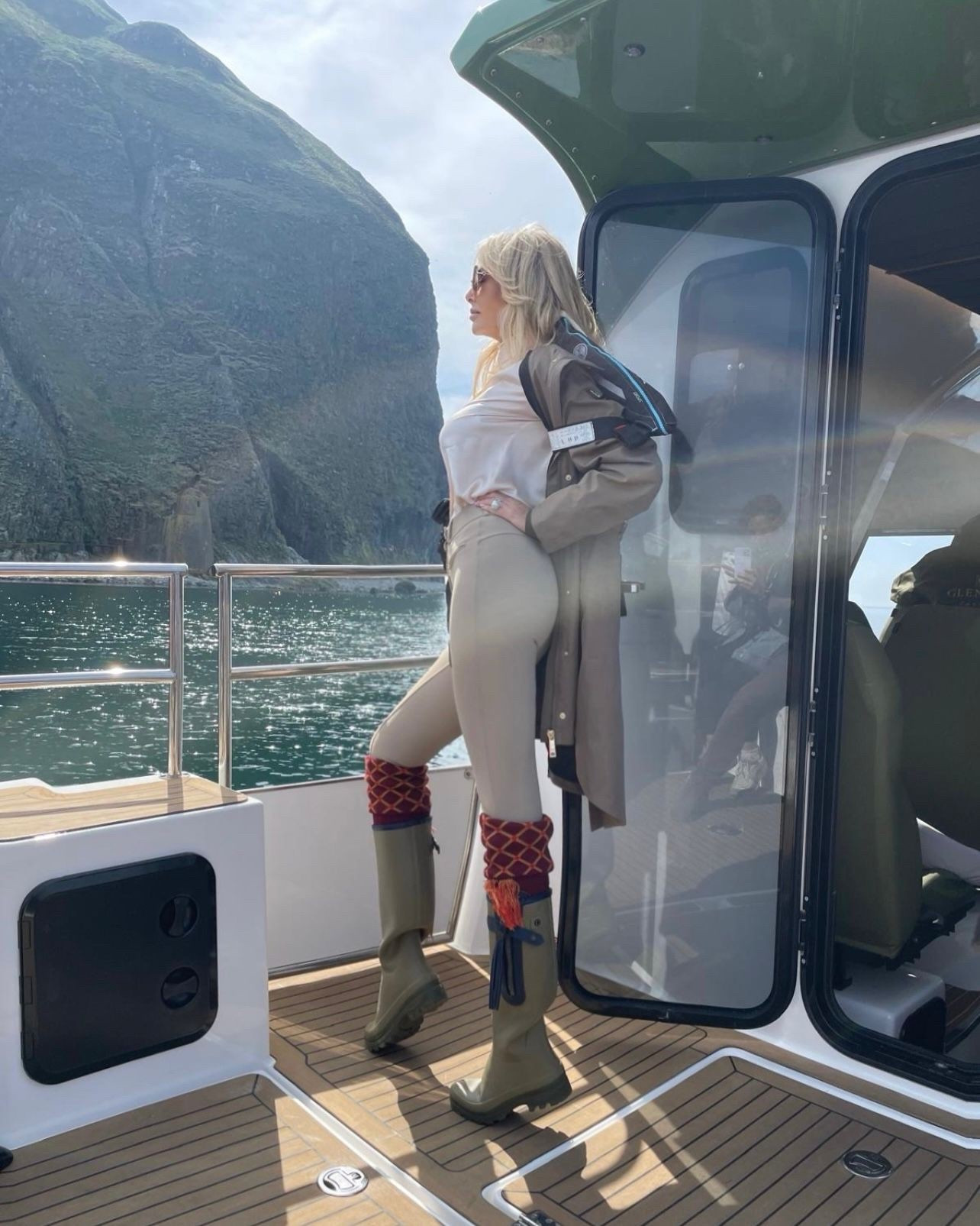 Holland Cooper jodhpurs, neck tie blouse, waterproof jacket, Le Chameau wellington boots 🌊

#LTKuk #LTKautumn #LTKFashionMonth