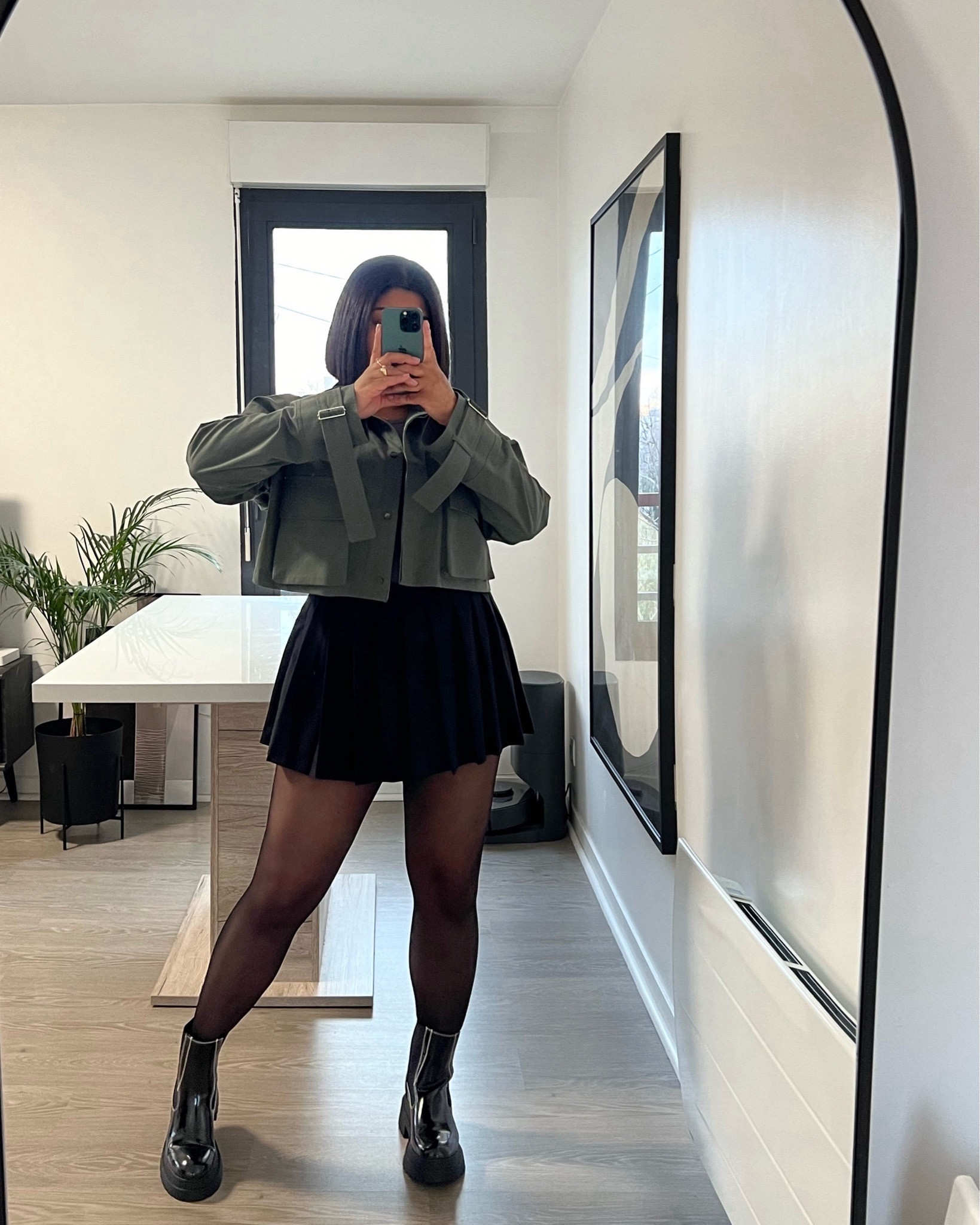 Shirt : Zara 4661/031
Skort : Zara 2055/583
Boots : Eram

#LTKeurope #LTKfindsunder50 #LTKSeasonal