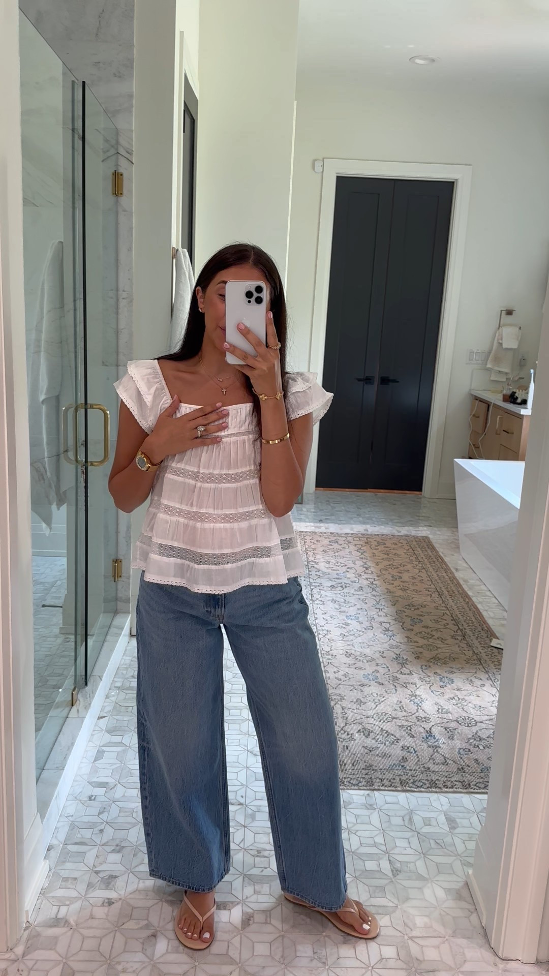 Top: small
Jeans: 27 short

Loving the loose fit this year in the short! Also this top is such a good elevated basic!

15% Off Stackable code BLAMEITONDEDE to get an additional 15% off almost everything at checkout 30-50% Off All Jeans* 20% Off Almost Everything Else #abercrombiepartner @abercrombie


from August 6, 2025 to August 11, 2025. Offer valid in US/CA. Exclusions apply. See details online.