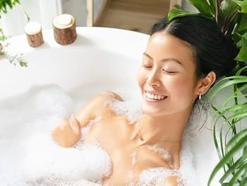 Babo Botanicals Moisturizing Oat & Calendula 2-in-1 Bubble Bath & Wash – Lightly Scented Gentle... | Amazon (US)