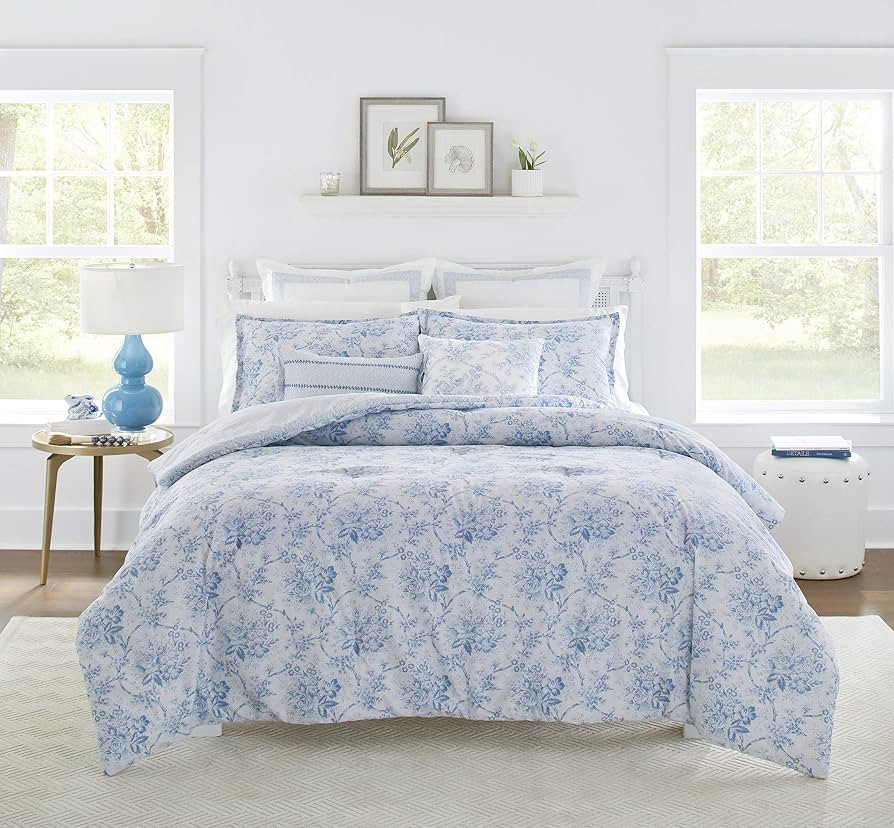 Laura Ashley Home - Queen Comforter Set, Reversible Cotton Bedding, Includes Matching Shams with ... | Amazon (US)
