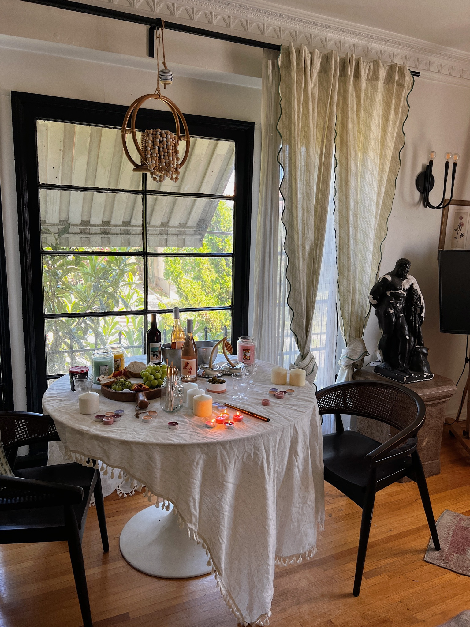 Scallop edge curtains 🪟 #windowtreatments 

#LTKunder100 #LTKSeasonal #LTKhome