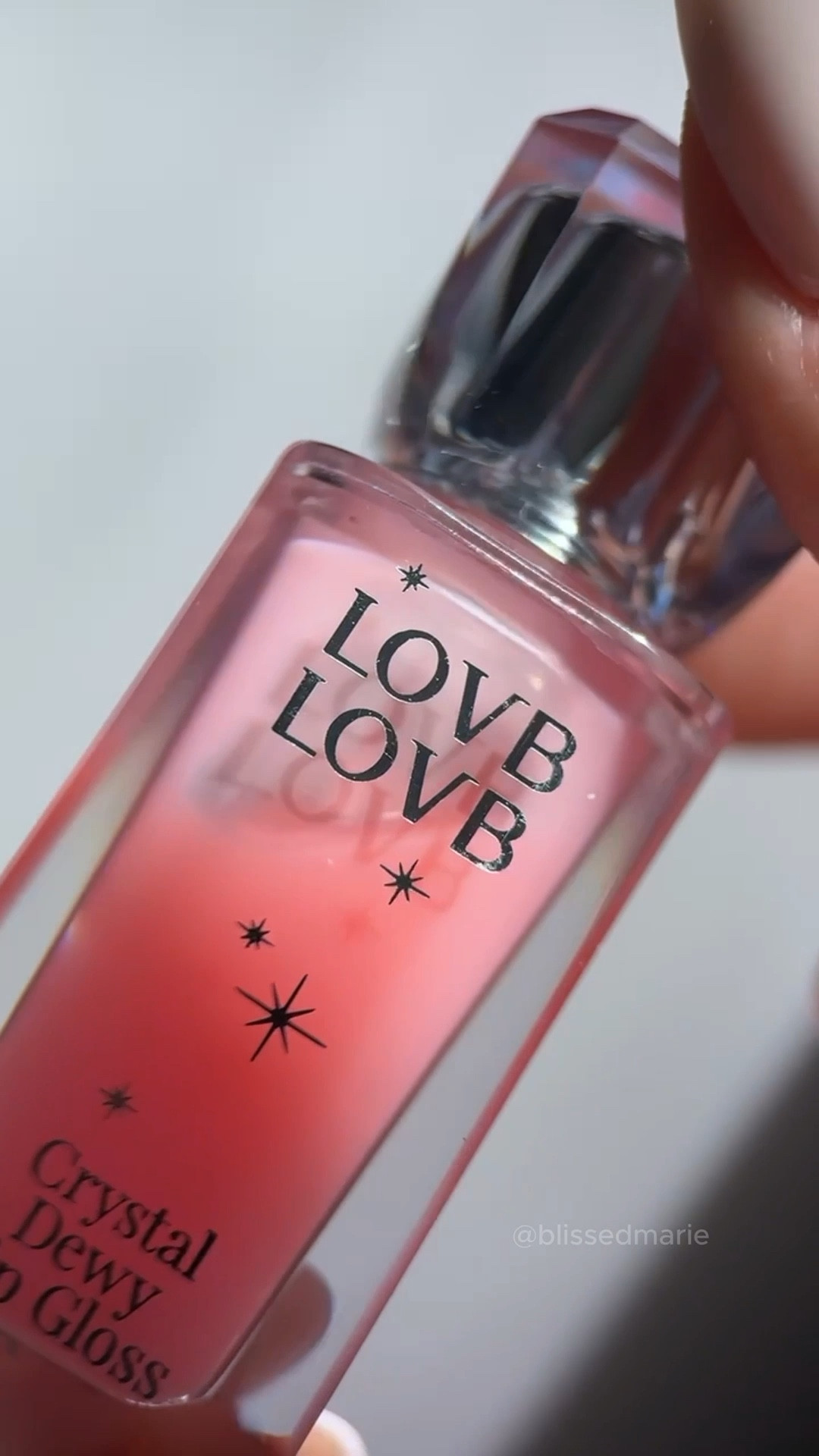 This lovb lovb tint duo is so vivid n juicy 💖🌷

—comment ‘kbeauty’ for their links ✨

This tint seriously wouldn’t budge, even after double cleansing I still had pigment left behind on me 😅 

What do we think of the shade?

#liptint #ugc #lipgloss #glossylips #makeup #lovblovb #kbeauty #beautytips #ugccreator #contentcreator #ugcexample #aesthetic #ugccommunity #ugccontentcreator #ugcbeauty #ugcportfolio

#LTKItBag #LTKFindsUnder50 #LTKBeauty