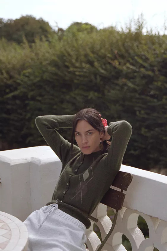 PANTALON EN MOLLETON BASIQUE DROIT À BORD RÉGLABLE | Zara FR