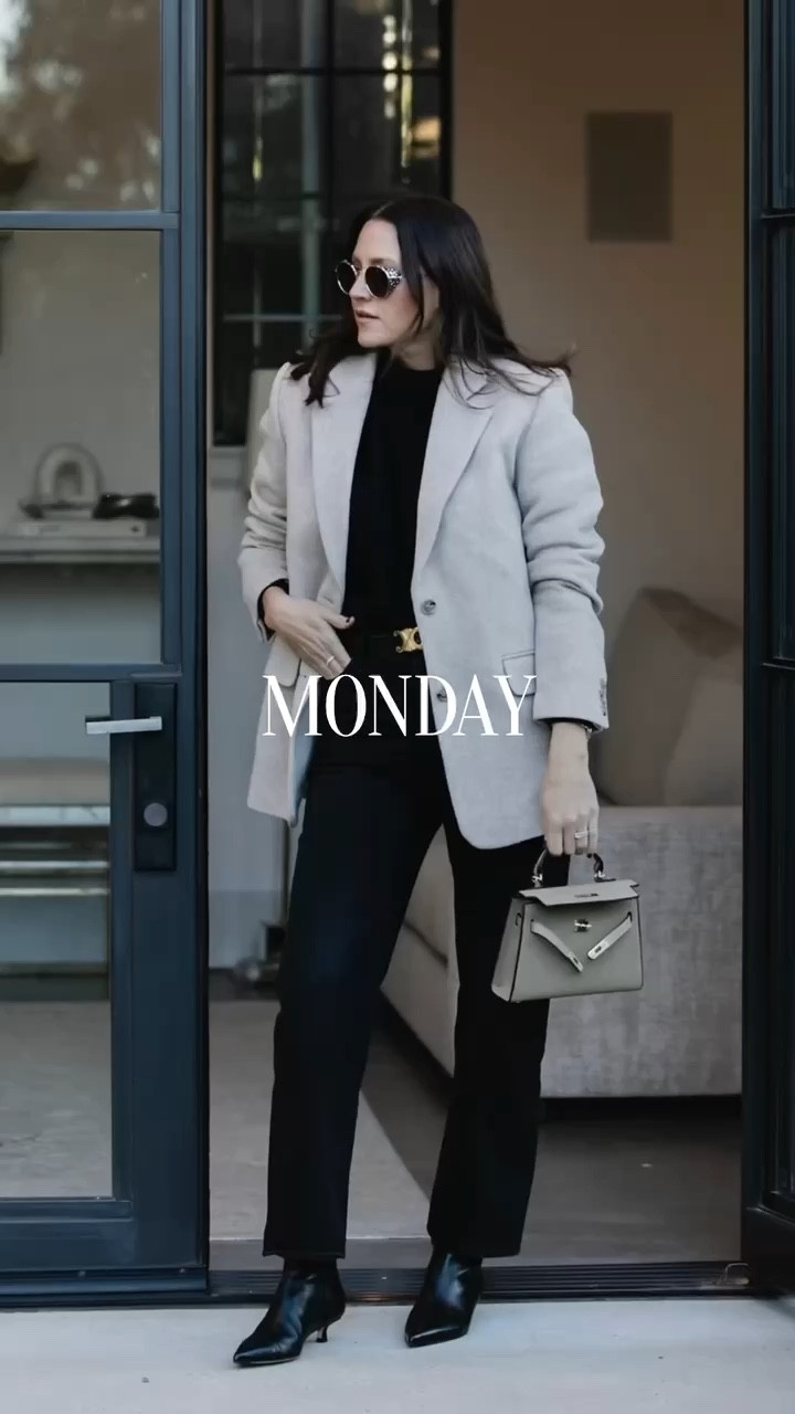 Outfits of the week

#LTKstyletip #LTKover40 #LTKHoliday