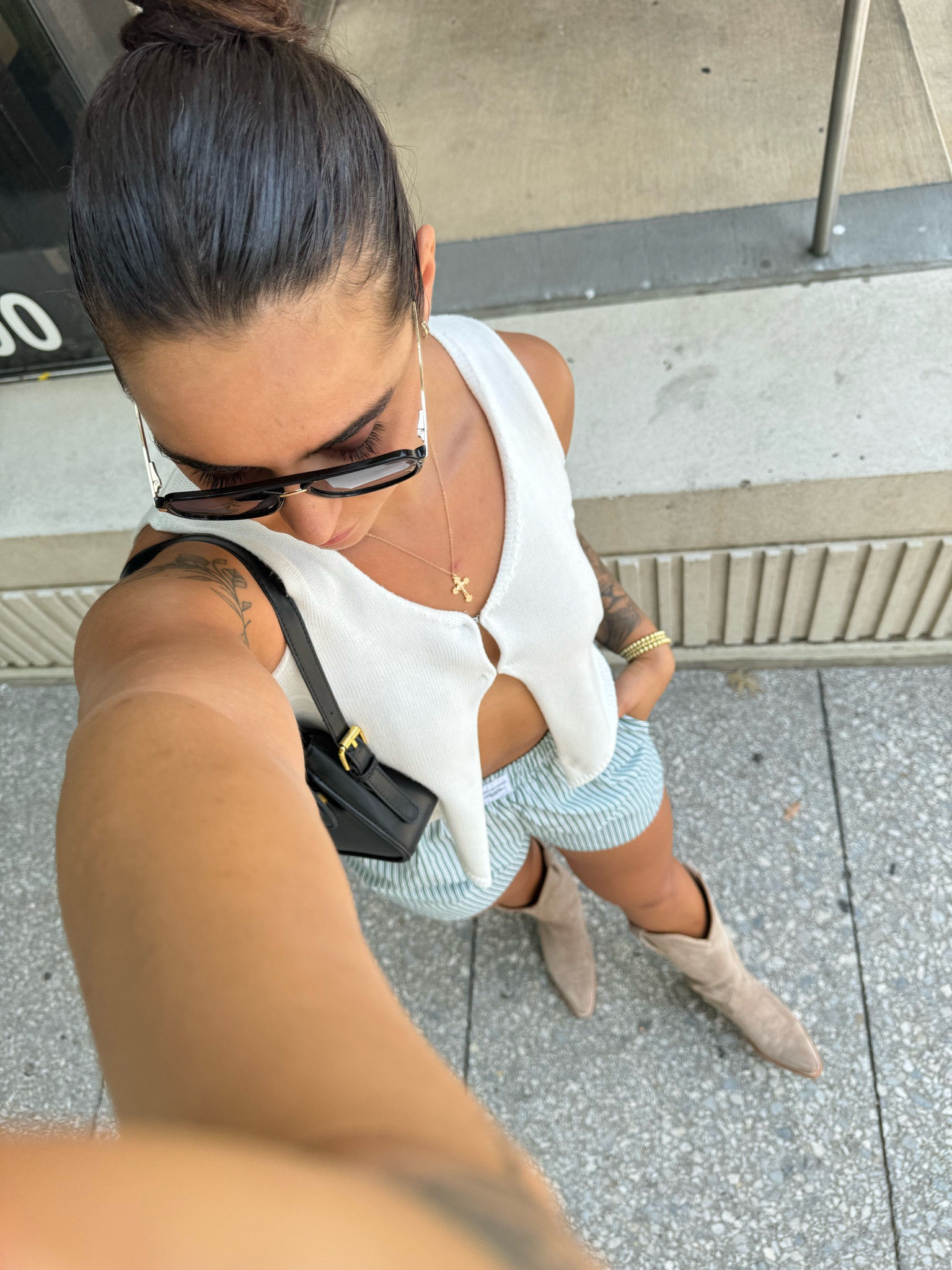 Size small top
Size medium shorts 
Size 8.5 boots 



#LTKStyleTip #LTKSeasonal