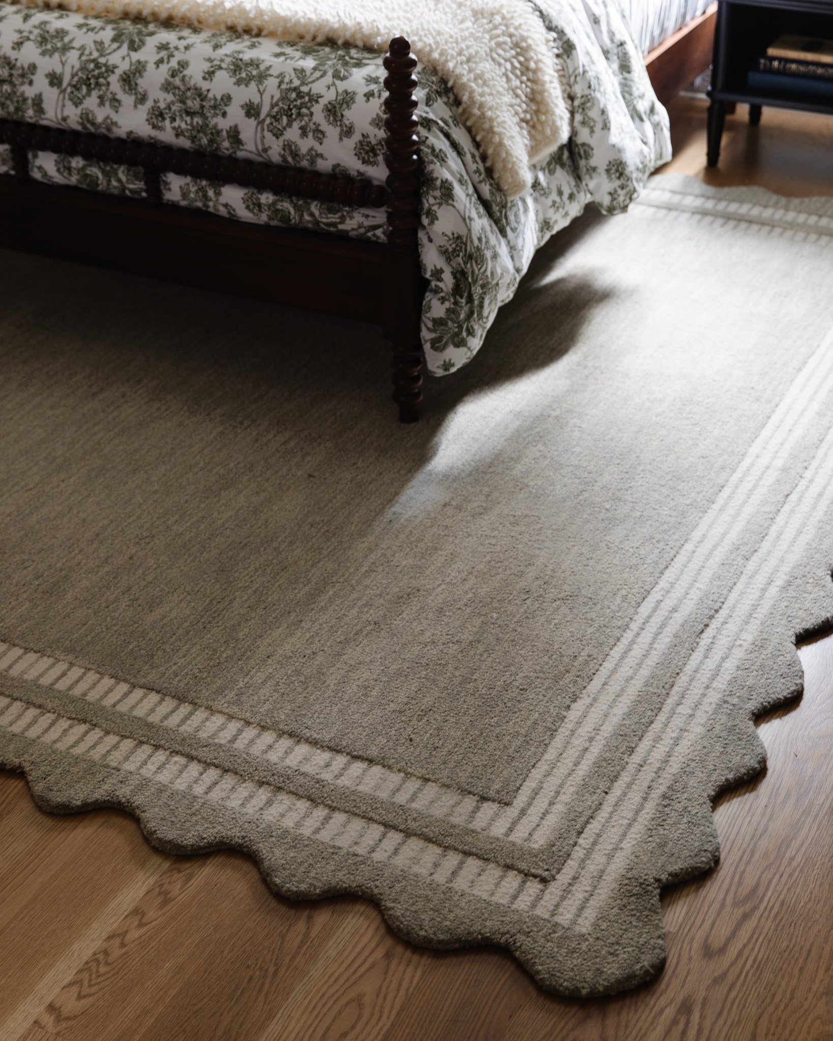 The scalloped edge on our new Scottie rugs has my heart 😍

#LTKStyleTip #LTKHome #LTKSaleAlert
