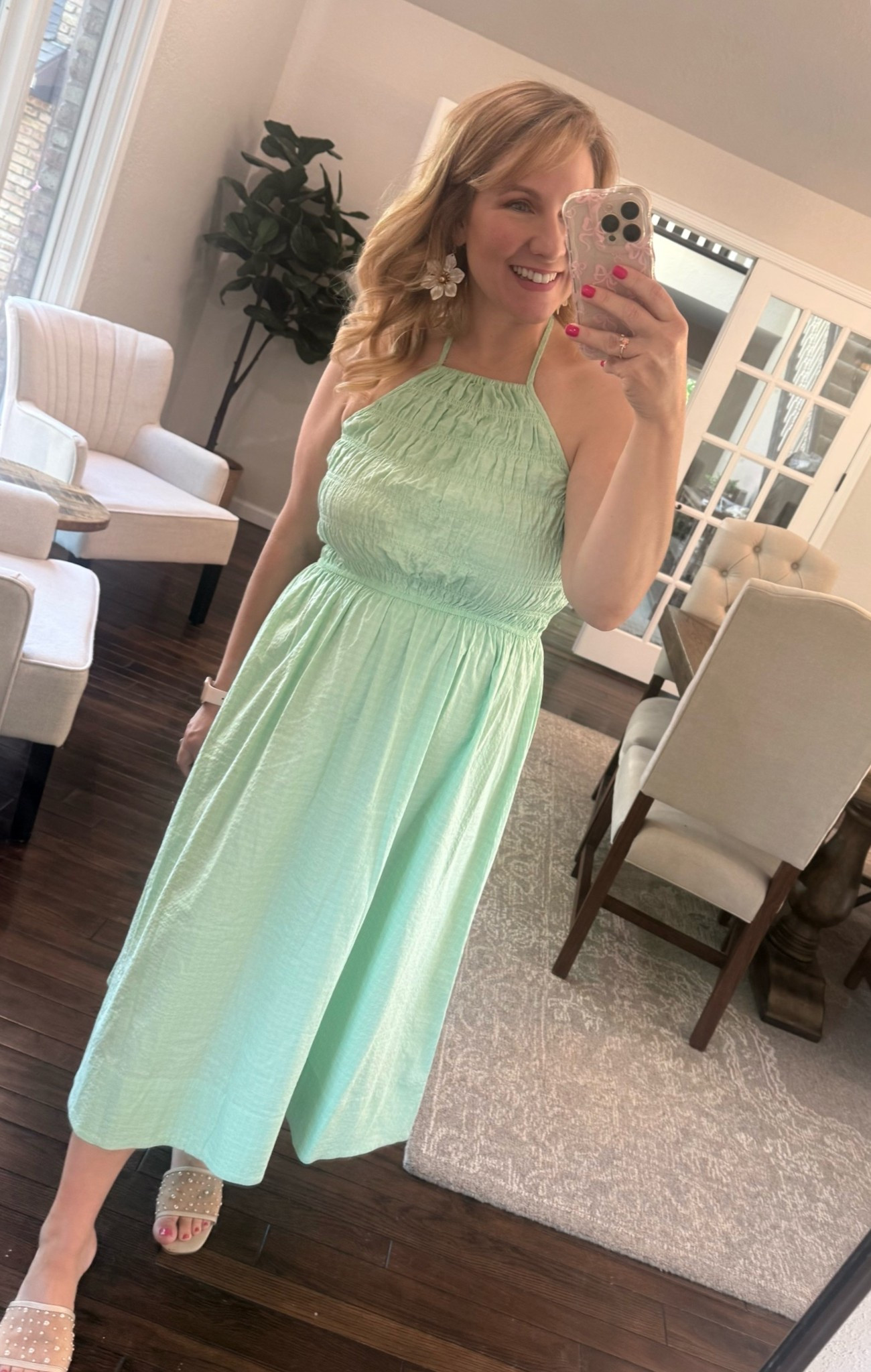 Super cute dress. Wearing a size M. Bump friendly as well! Runs TTS or can size down 1.

#LTKPetite #LTKMidsize #LTKootd