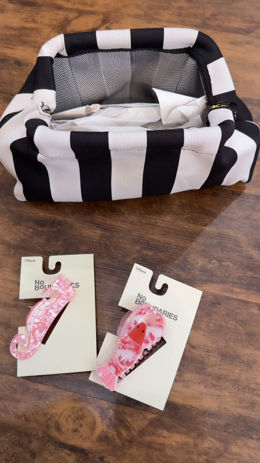 Spring/summer accessories, black and white striped clutch, claw clip, nautical claw clip, hair accessories 

#LTKootd #LTKgrwm #LTKmomlife