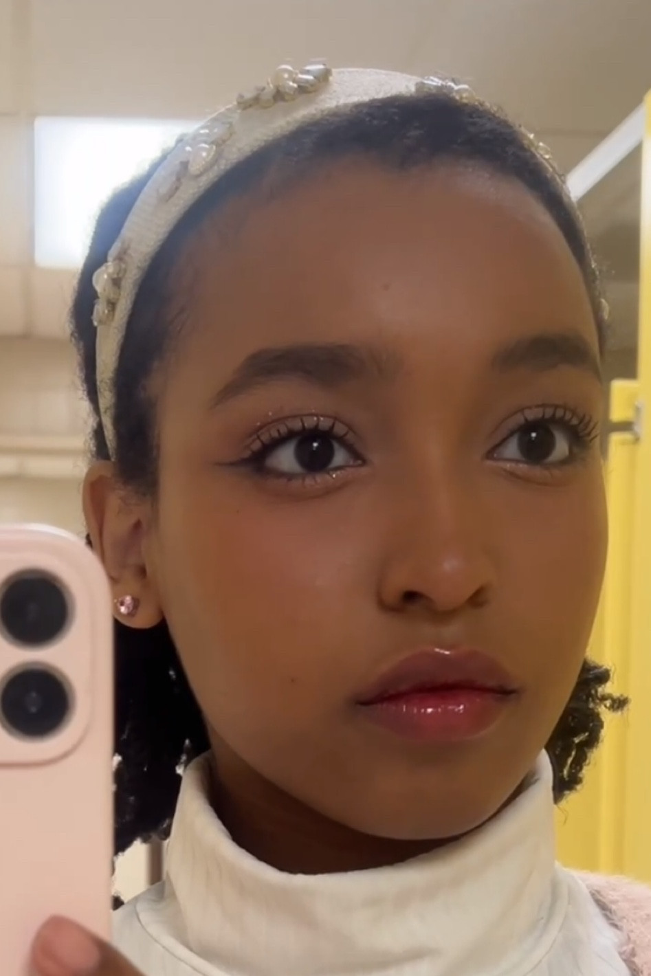 my cute soft school makeup 💕 honestly my new everyday 🙈






makeup, soft makeup, school makeup, cute makeup look, natural, natural makeup, everyday makeup 

#LTKGiftGuide #LTKMostLoved #LTKbeauty