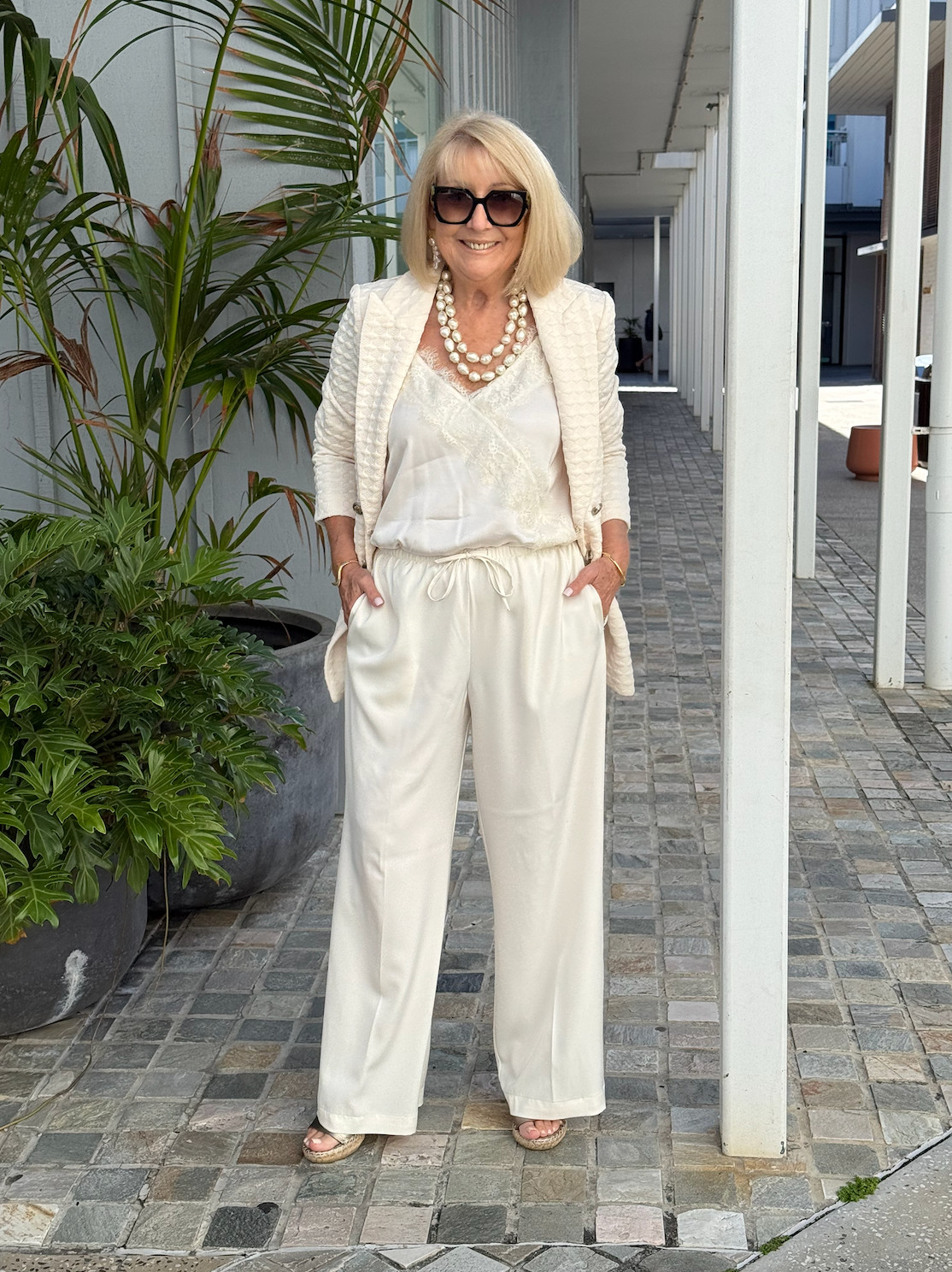 MIX & MATCH MAGIC!  💙🤍

‘Mix & Match’ ideas for SATIN PANTS using different textures.

One pant, ENDLESS LOOKS!

🔗  SHOP: LTK Link in BIO and STORIES or Comment SHOP! 🛍

#StyleOver50 #StyleMyWay #AgelessElegance #StyleInspiration #OOTD
 

 #LTKaustralia #LTKover50style #LTKstyletip