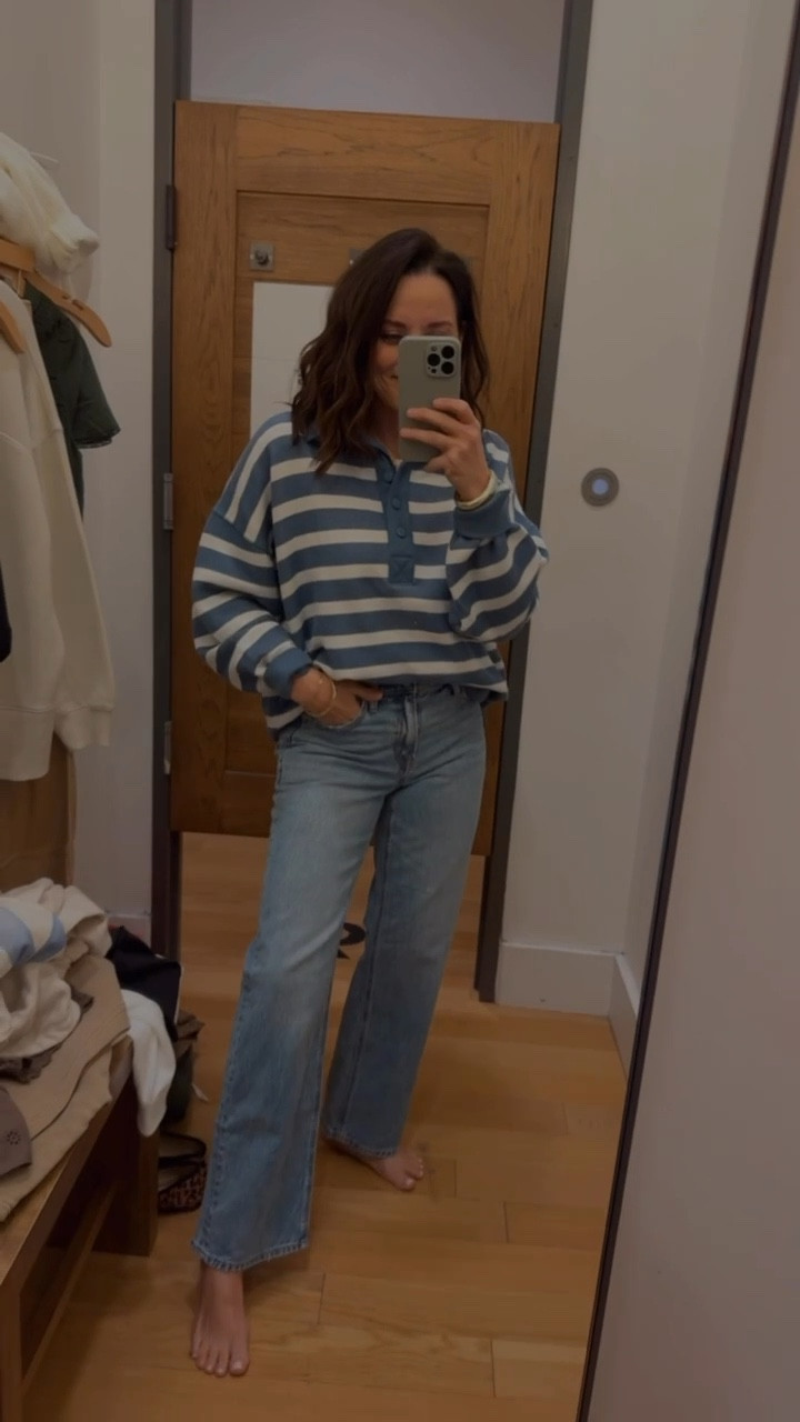 Spring Outfits

For reference I’m wearing an XS top and size 0 in the stovepipe jeans! 

Outfit Inspo  spring outfits  winter outfits  jeans  striped sweater  outfit ideas  petite outfit America eagle  trending outfits   Trending finds  VintagePickin 

#LTKFindsUnder50 #LTKSaleAlert #LTKStyleTip