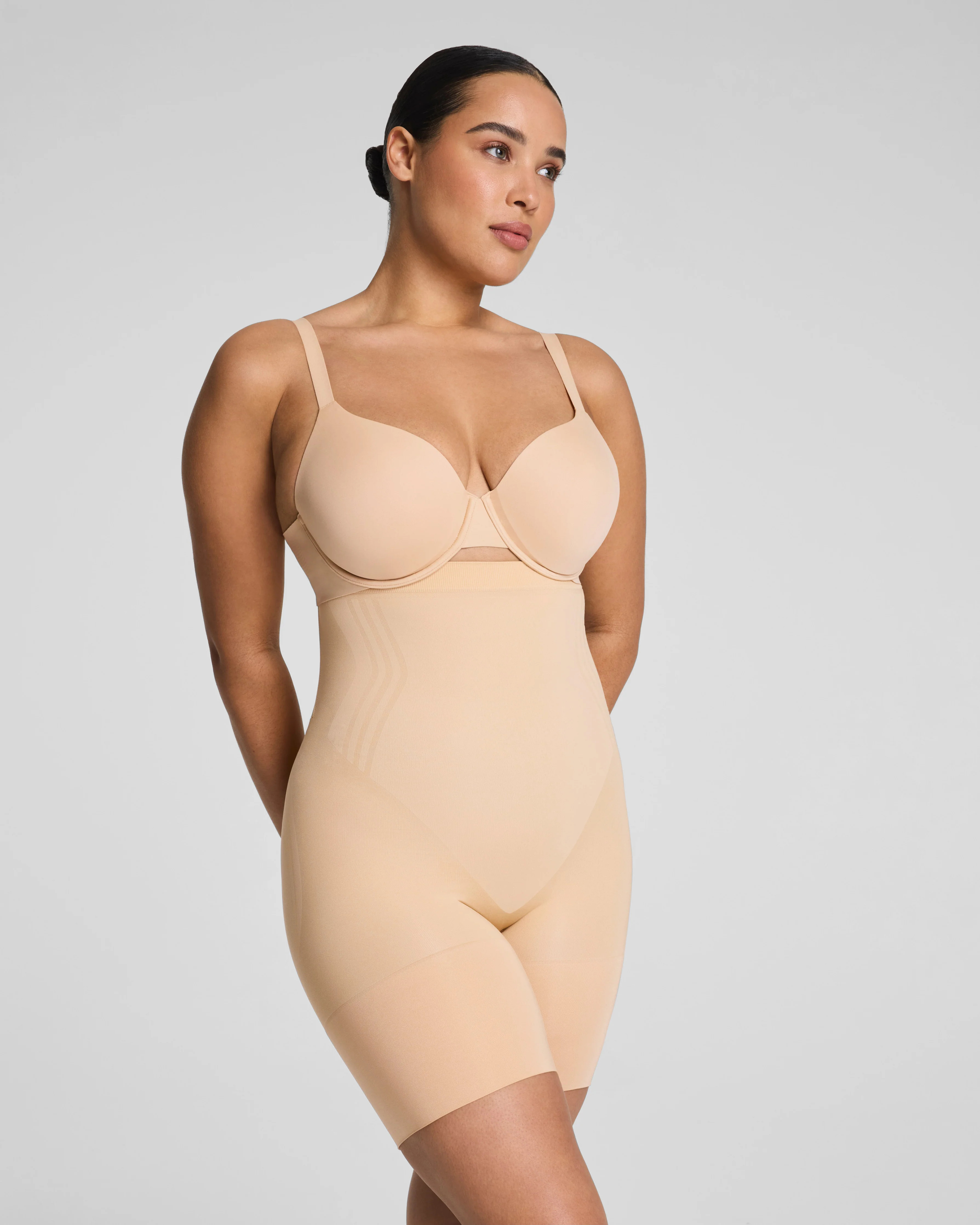 SPANXsculpt® GoFigure™ Mid-Thigh Short | Firm Control | Spanx