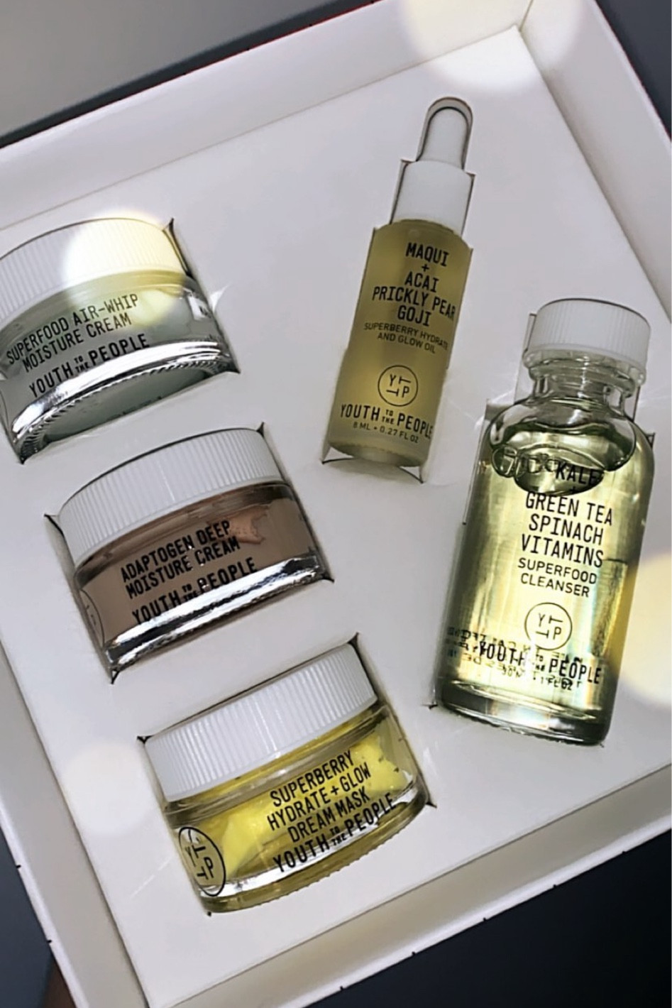 𝐐𝐔𝐈𝐂𝐊 𝐁𝐄𝐀𝐔𝐓𝐘; 𝐘𝐎𝐔𝐓𝐇 𝐓𝐎 𝐓𝐇𝐄 𝐏𝐄𝐎𝐏𝐋𝐄

𝐒𝐡𝐨𝐩 𝐚𝐥𝐥 𝐭𝐡𝐞𝐬𝐞 𝐥𝐨𝐨𝐤𝐬 𝐰𝐢𝐭𝐡 𝐦𝐲 𝐋𝐈𝐊𝐄𝐭𝐨𝐊𝐍𝐎𝐖.𝐢𝐭 𝐚𝐩𝐩 ✨

Youth To The People | Sephora | Sephora Haul | Clean Beauty | Cruelty Free Beauty | Skincare Products | Beauty Blog | Sephora | Face Moisturiser | Beauty Tips | Affordable Skincare | Luxury Skincare | Skincare Community | Beauty Community | Wellness | Self Care | Self Love | Korean Skincare | Beauty Products | Beauty Blogger | Skin Health | Skin Treatment | Basic Skincare | Cosmetics | Dry Skin | Oily Skin | Combination Skin | Skincare Sets | Skincare Regimen | Glowing | Clear Skin | Body Moisturizer | Luxury | Clean Skincare | Aesthetic | Affordable Beauty 

#LTKFind #LTKbeauty #LTKSeasonal