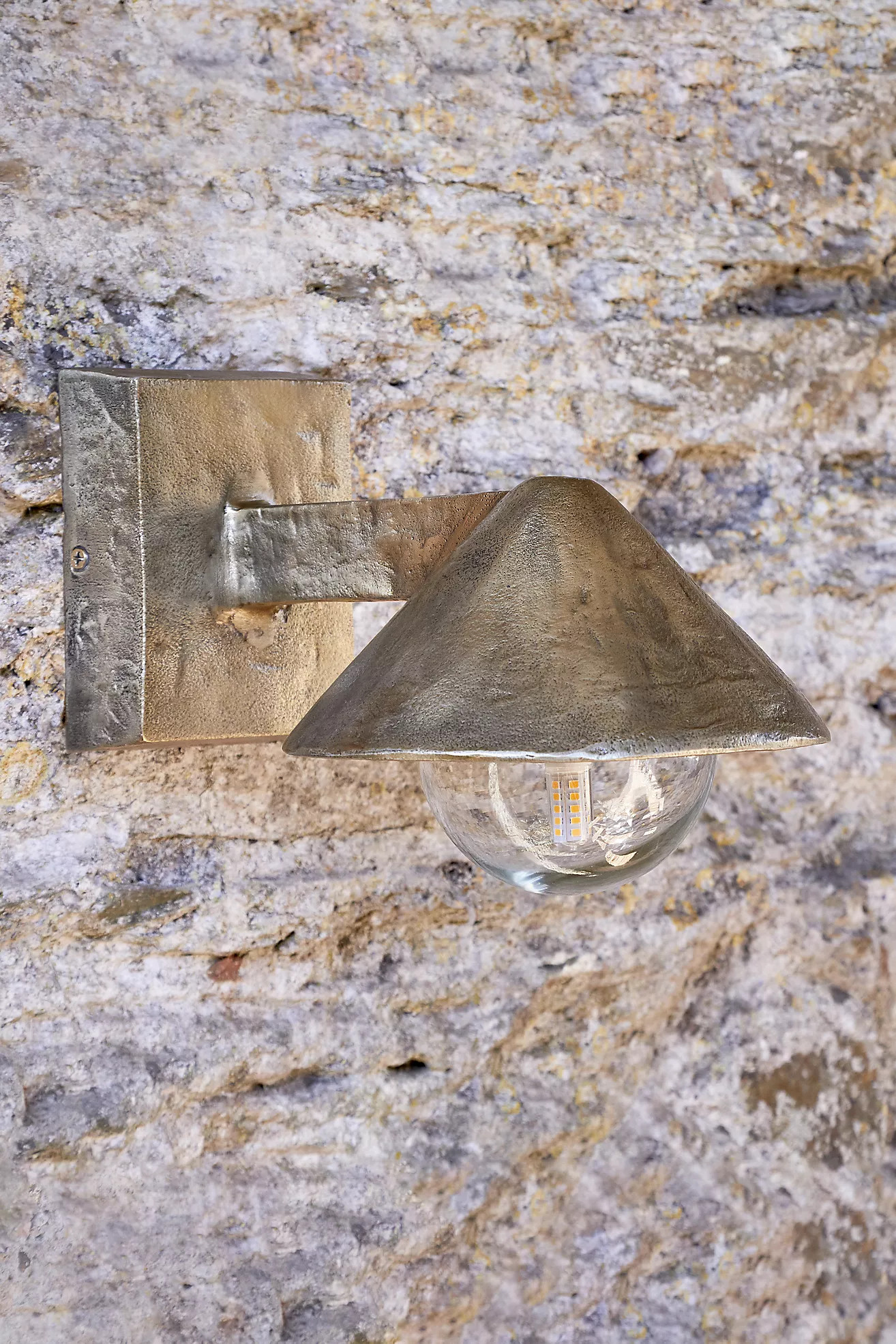 nkuku Rhya Outdoor Wall Lamp | Anthropologie (UK)