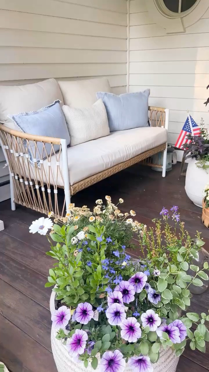 Best outdoor pillows collection

#LTKdayinmylife #LTKHome