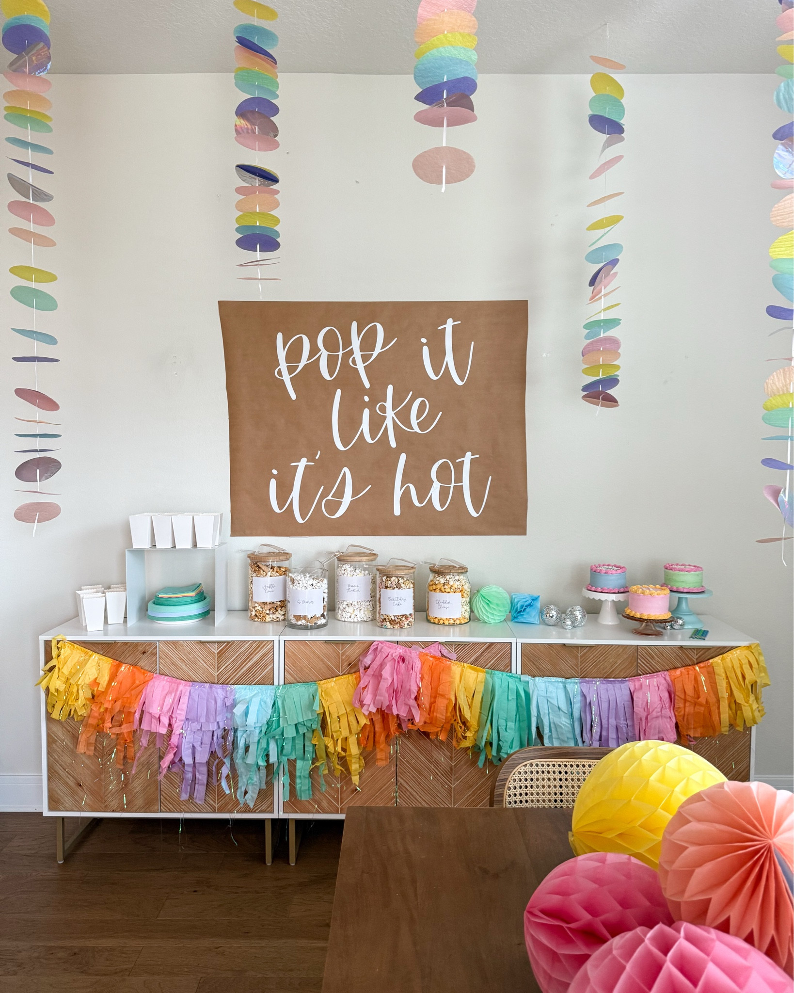 Pop it like it’s hot popcorn bar 🍿 

What a hit this was! So easy, delicious and all nighter snack. 



#LTKParties #LTKSeasonal #LTKKids
