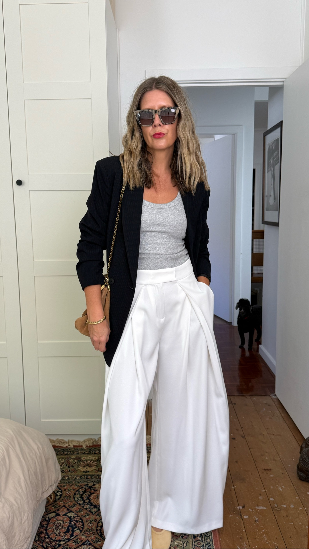 Swapped out my @zara pants for the larger size and true to form something else jumped in my cart — the navy blazer that I have been searching for. A wardrobe staple in my opinion!

Wearing a small in the pants and medium in the blazer x

#LTKautumn #LTKstyletip #LTKaustralia