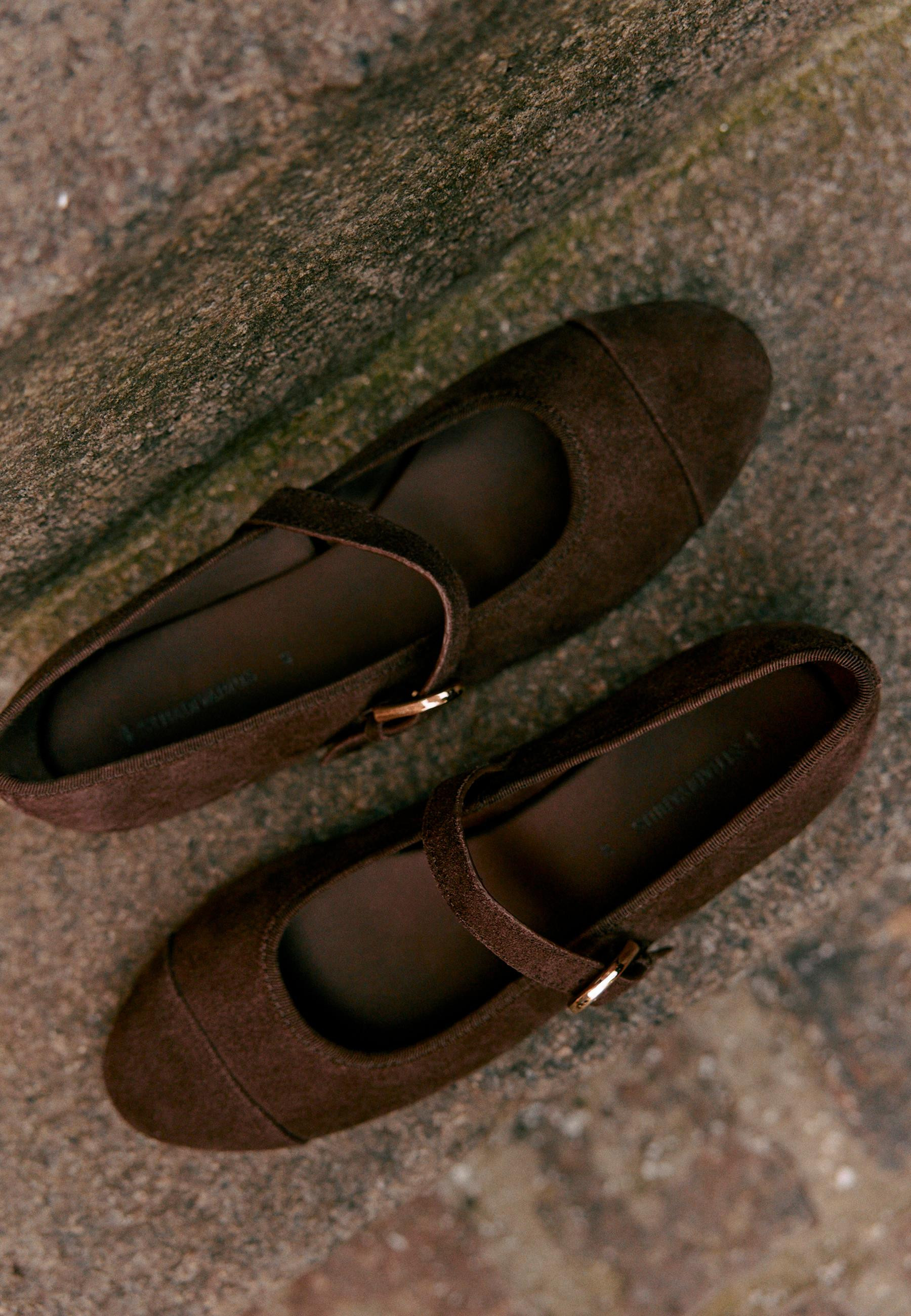 Leather toecap ballerina flats - Women's Just in | Stradivarius United Kingdom | Stradivarius (UK)