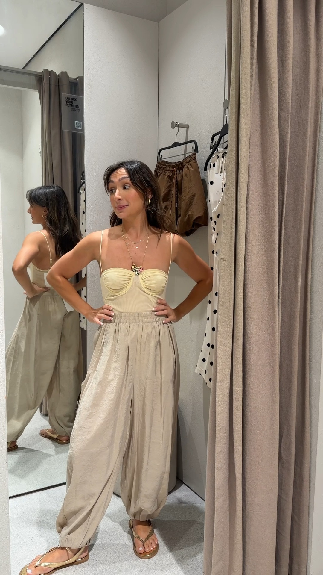 Wearing a s top and xs pant! 

#LTKSeasonal #LTKPetite