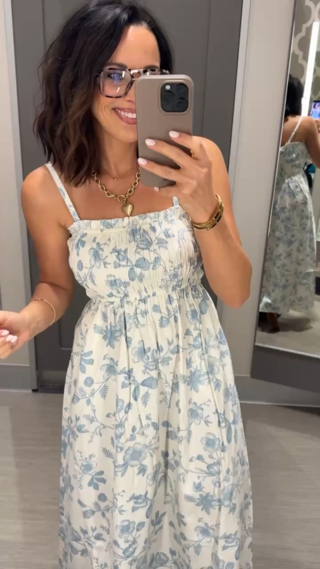 If you need an Easter dress… run to Target 🤍 This floral maxi is SO pretty and perfect for spring.

#targetfashion #easteroutfit #springstyle #floralmaxi #springoutfits #ltkoutfits #ltkstyle


#LTKPetite #LTKmomlife #LTKOver40